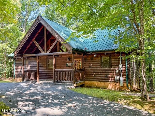 909 Ridgefield Drive Sevierville TN 37876
