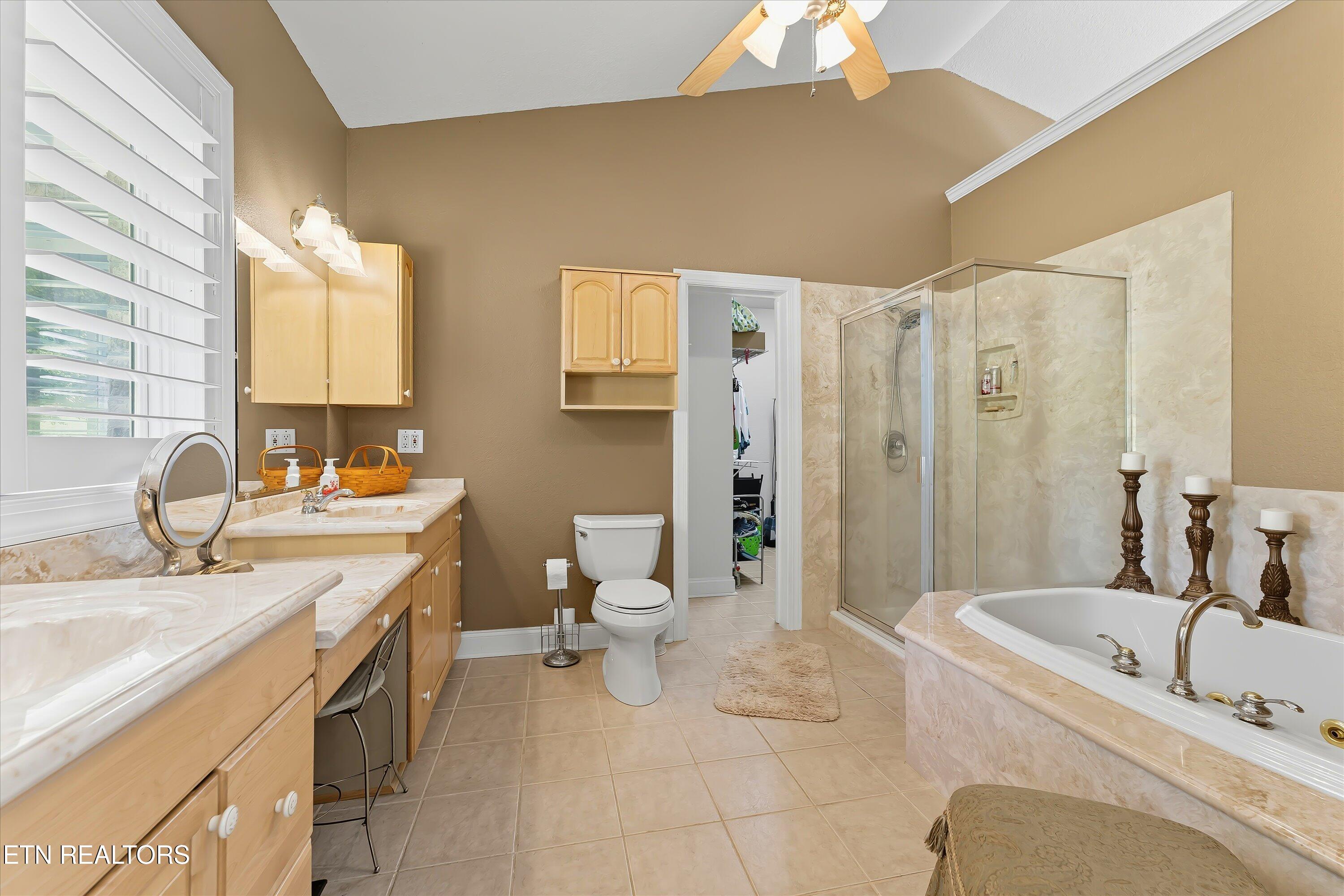 225 Rivers Edge Drive Loudon TN 37774