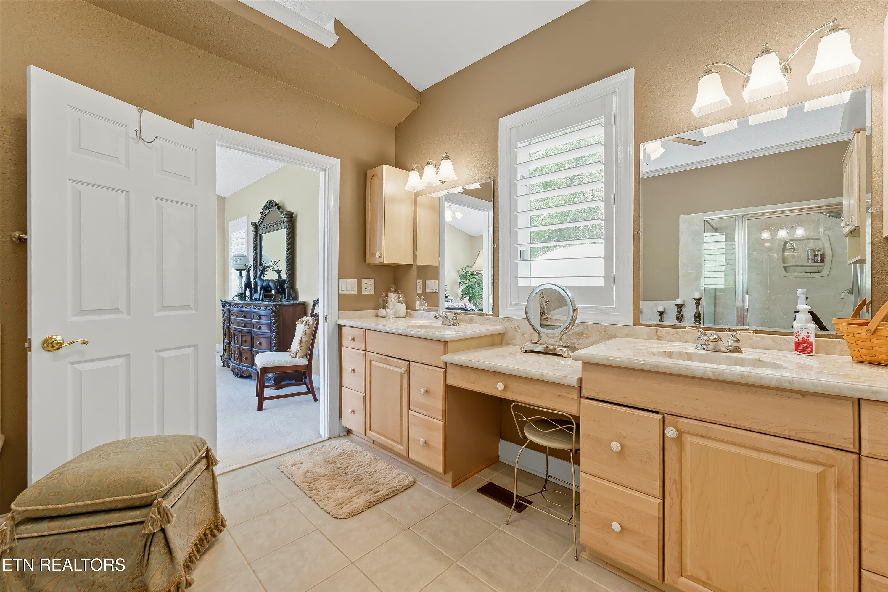 225 Rivers Edge Drive Loudon TN 37774