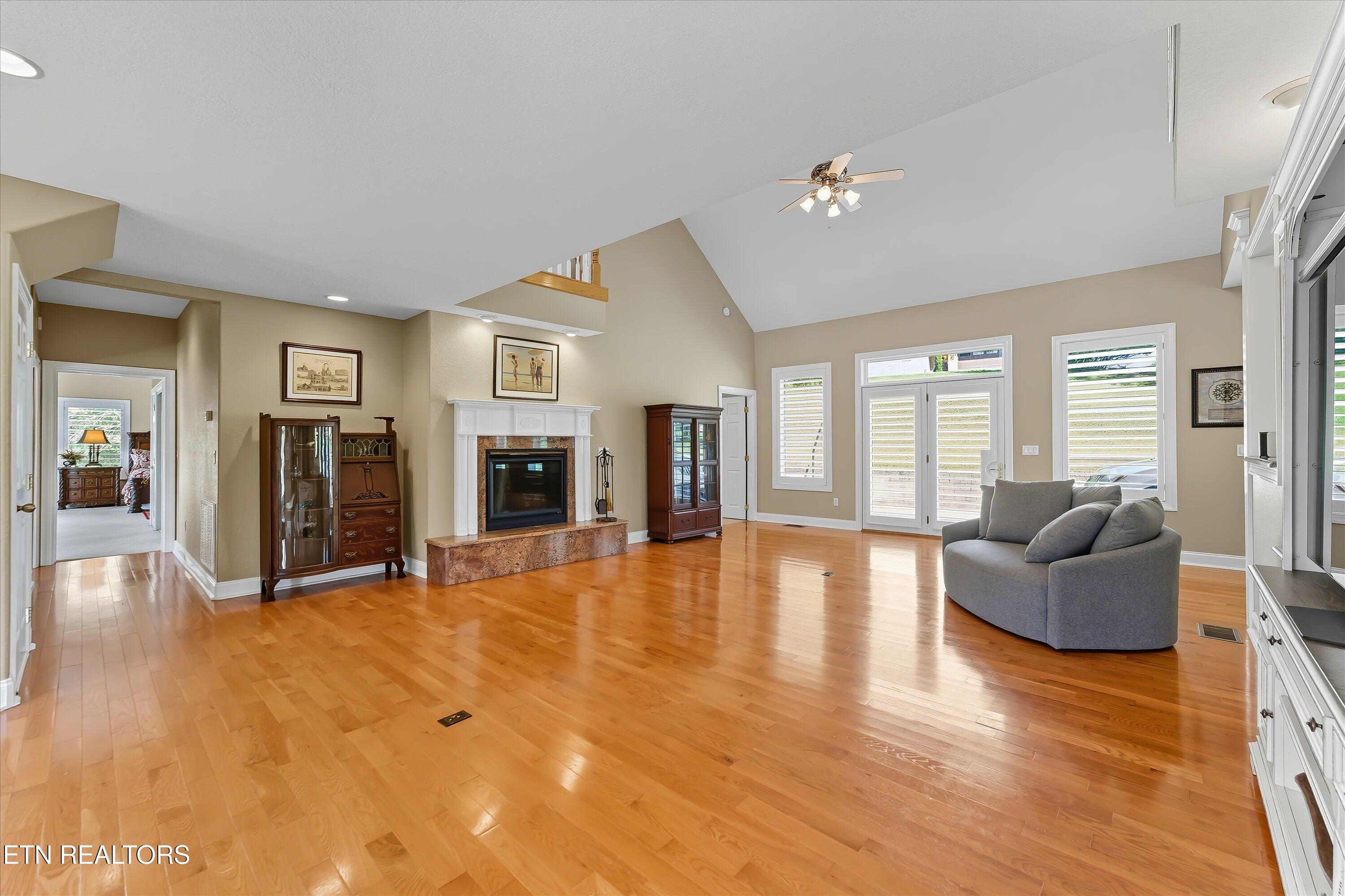 225 Rivers Edge Drive Loudon TN 37774