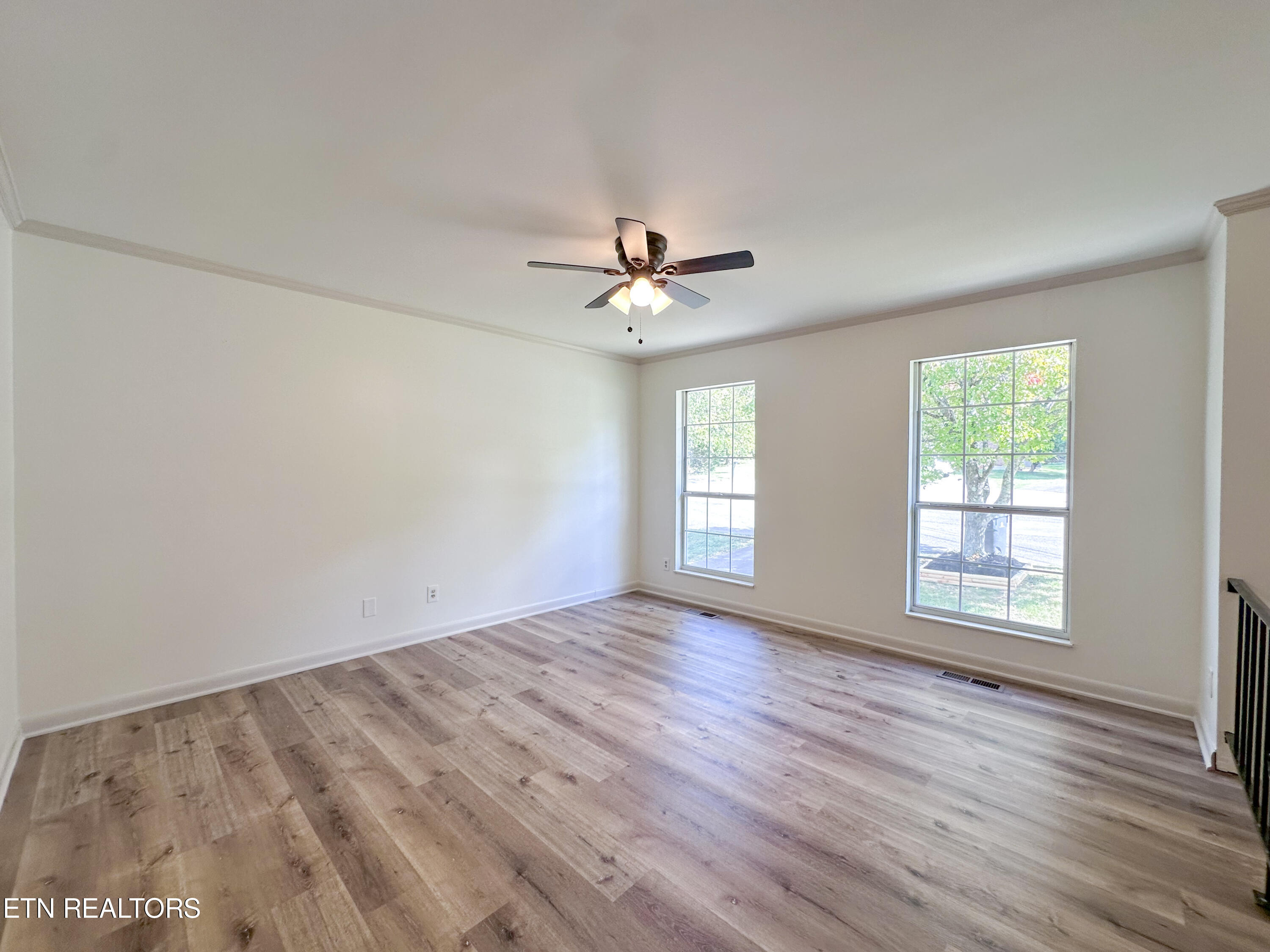 3809 Debonair Drive Knoxville TN 37912