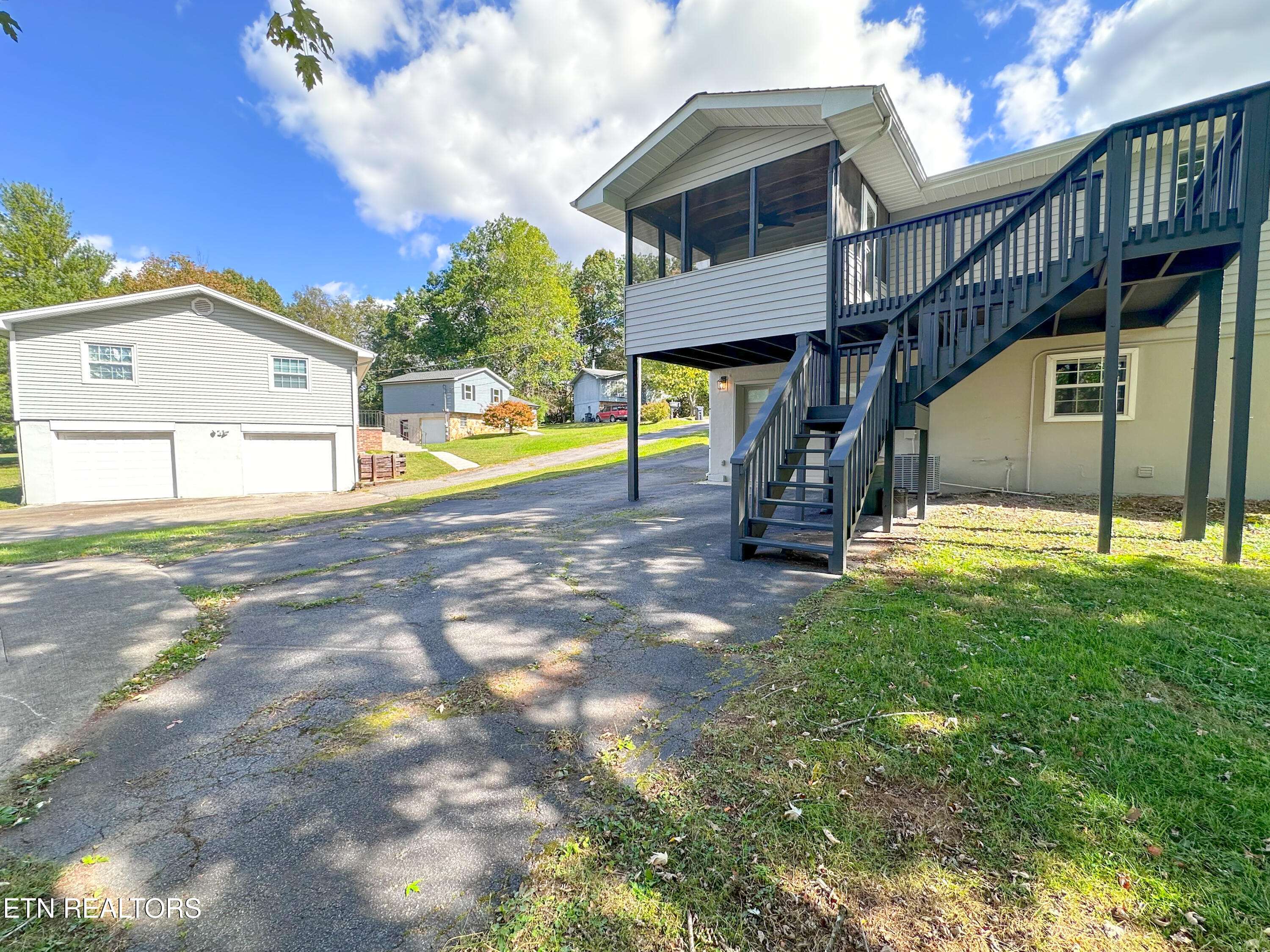 3809 Debonair Drive Knoxville TN 37912