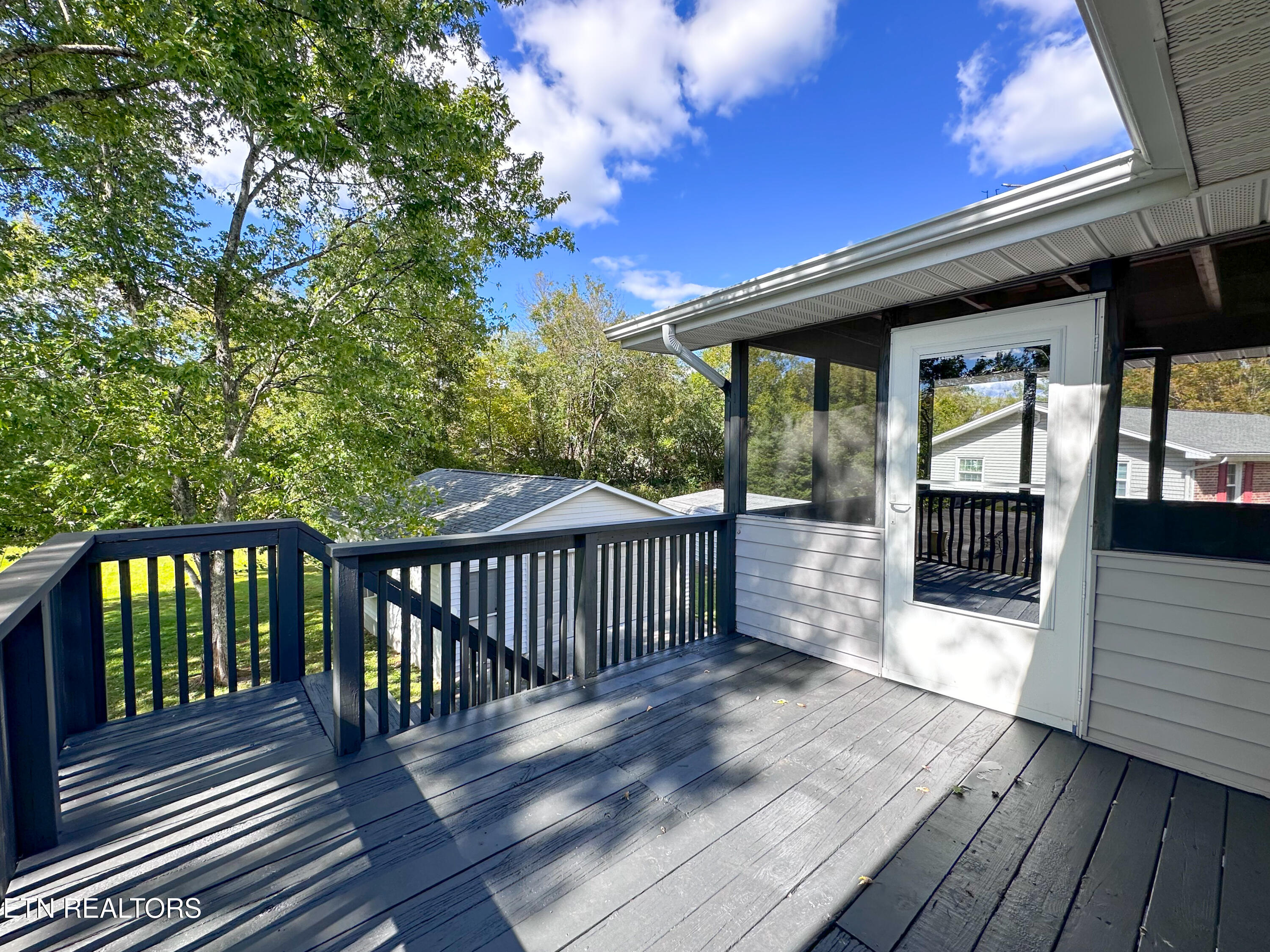 3809 Debonair Drive Knoxville TN 37912