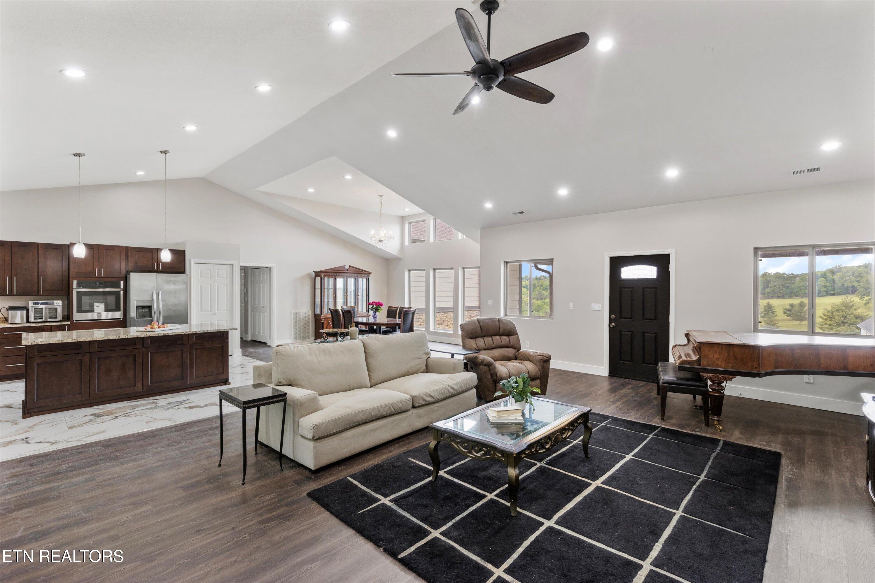 354 Fairway Drive Dandridge TN 37725