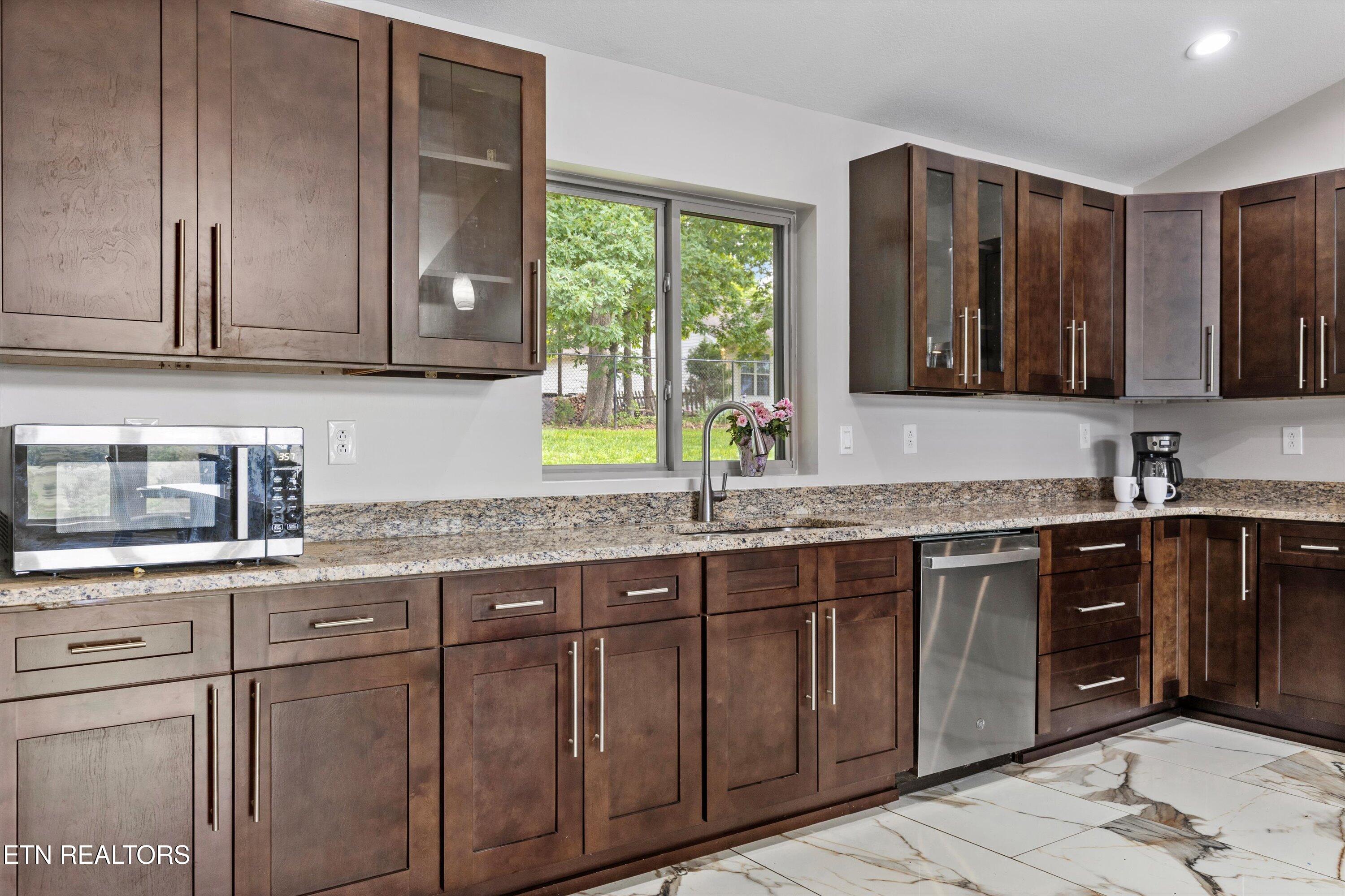354 Fairway Drive Dandridge TN 37725