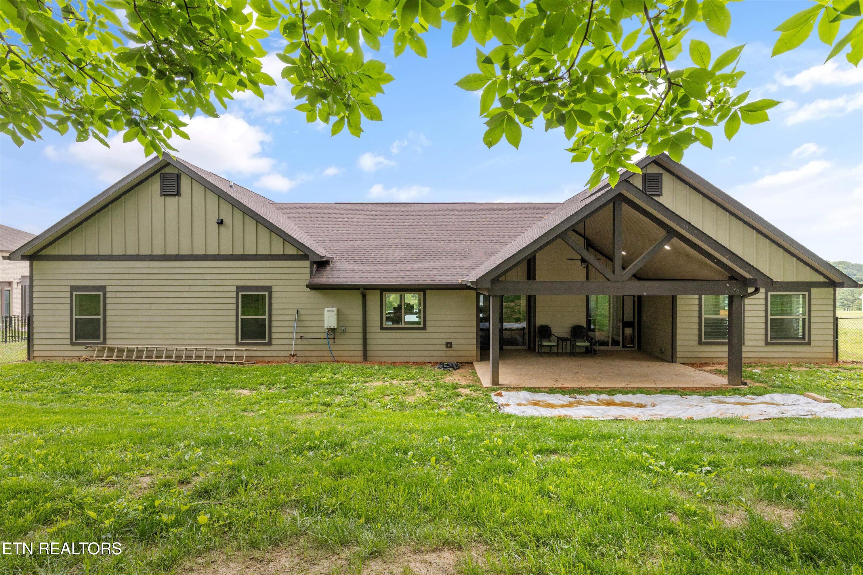354 Fairway Drive Dandridge TN 37725