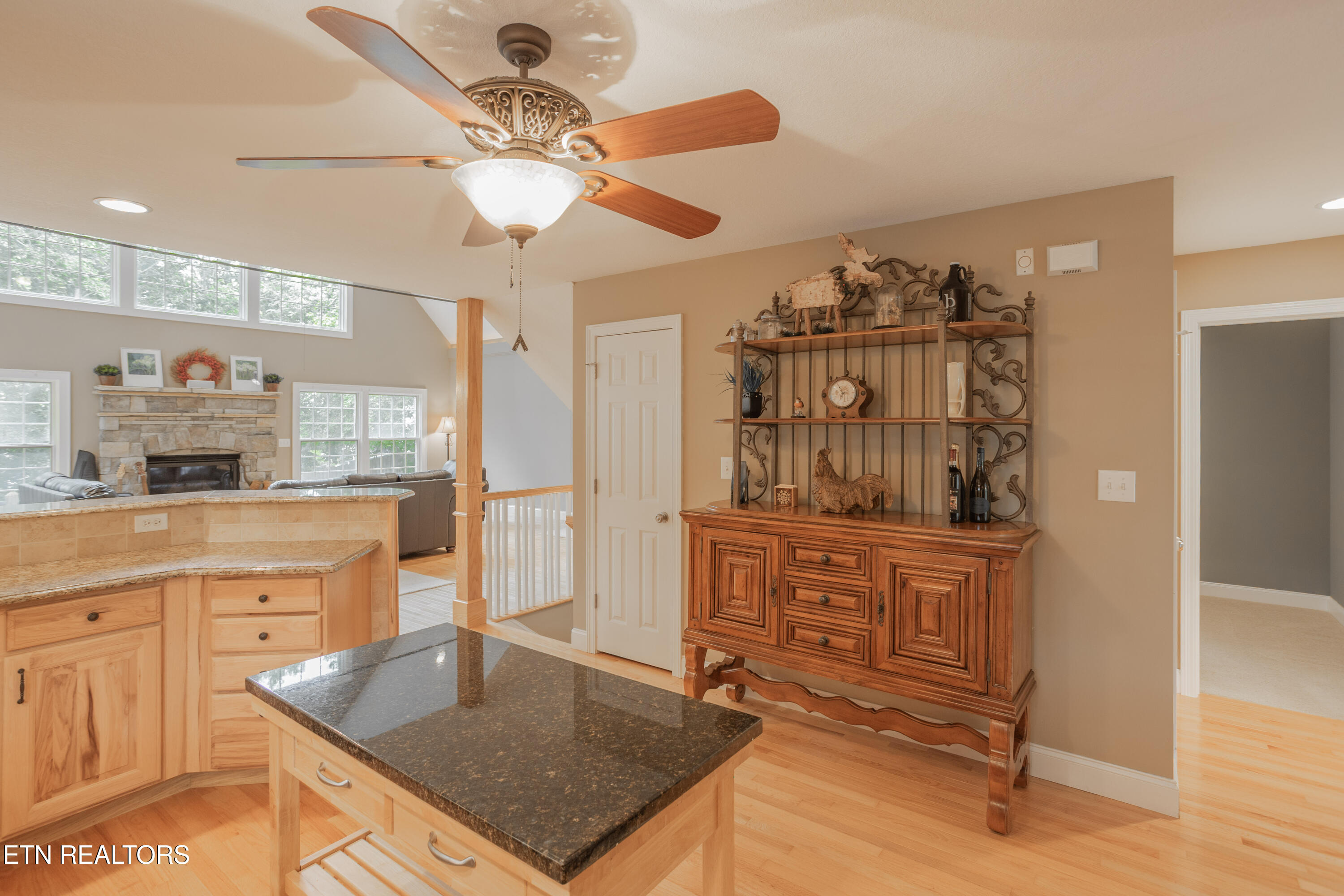 4193 Parris Drive Lenoir City TN 37772
