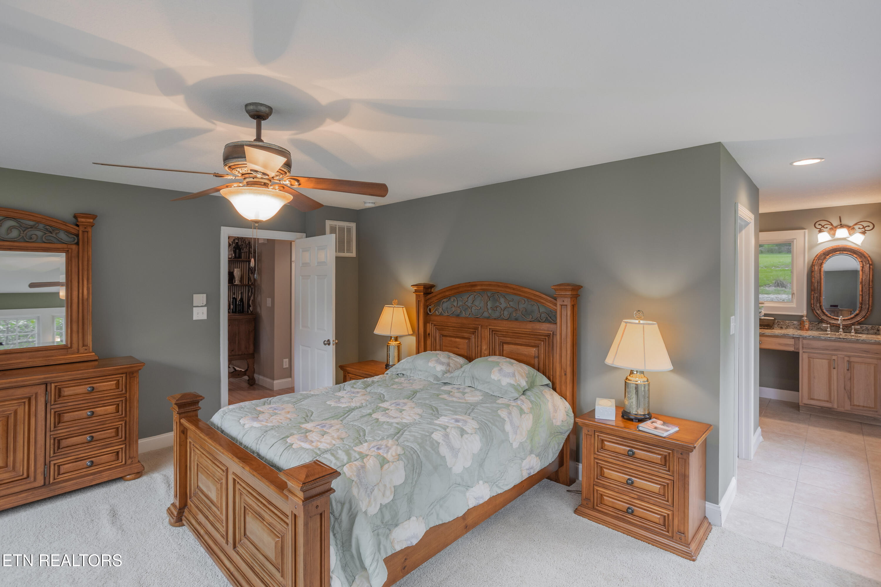 4193 Parris Drive Lenoir City TN 37772