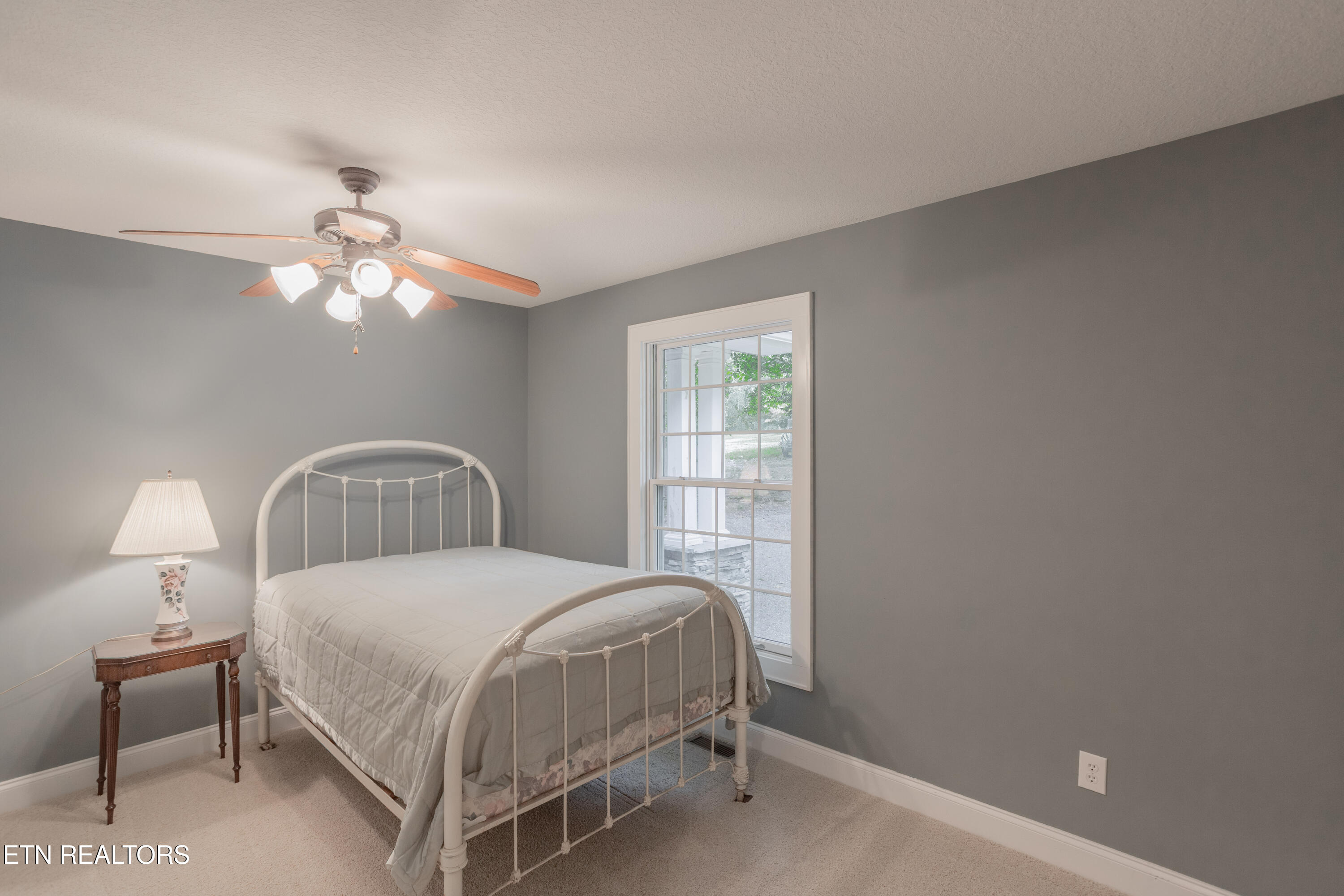 4193 Parris Drive Lenoir City TN 37772