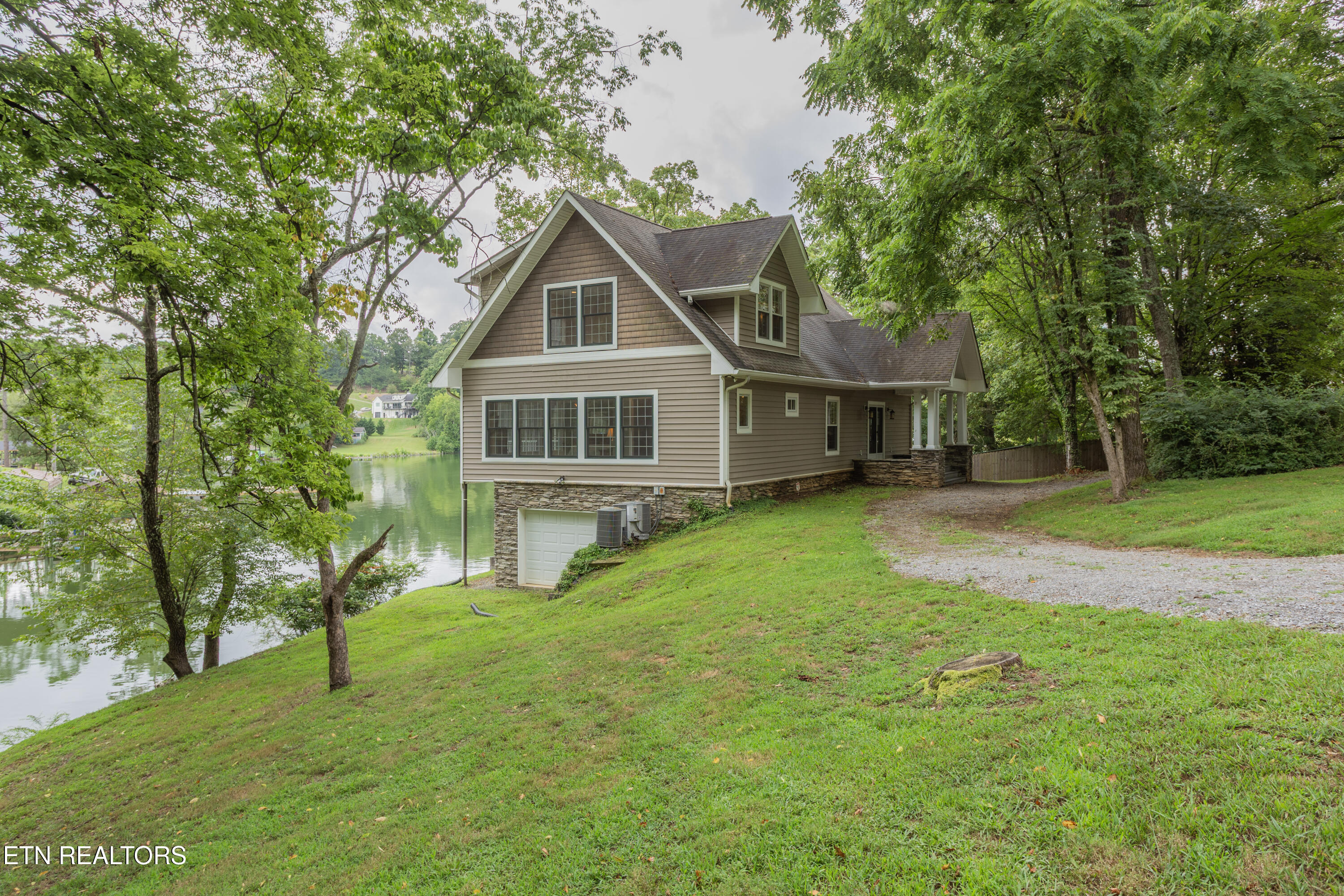 4193 Parris Drive Lenoir City TN 37772