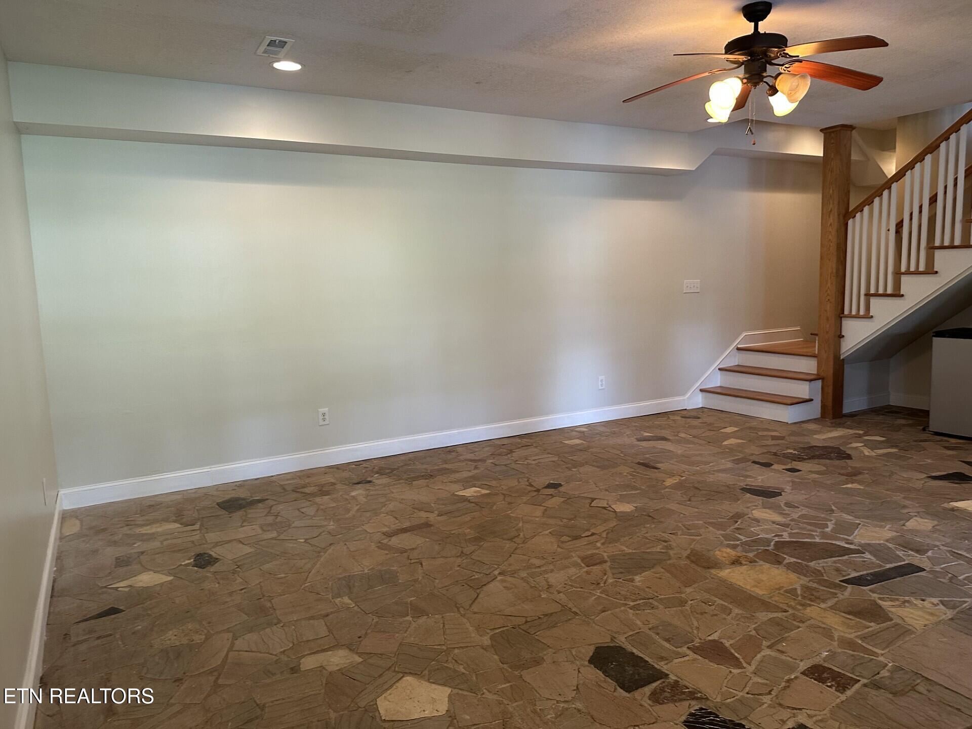 4193 Parris Drive Lenoir City TN 37772
