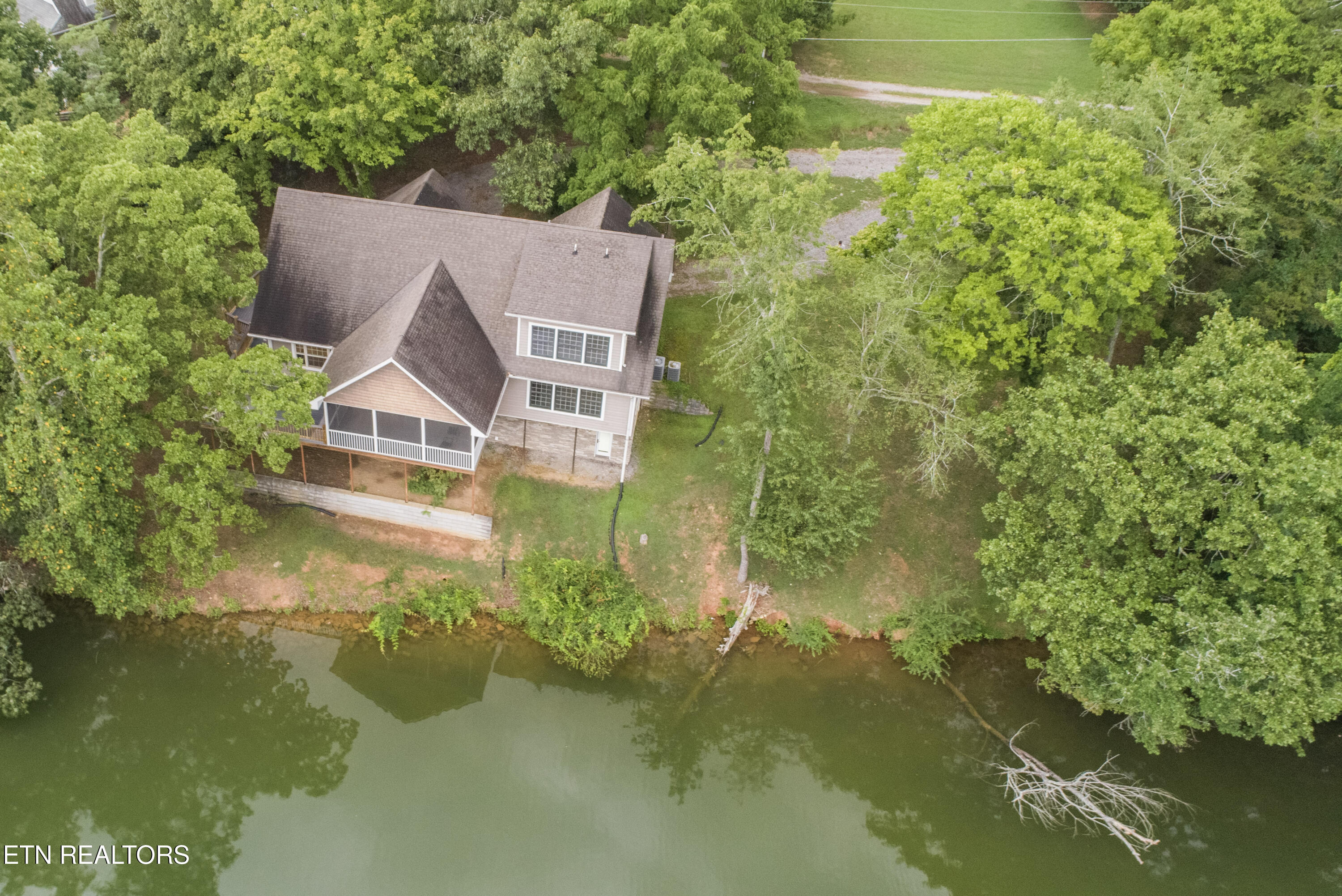 4193 Parris Drive Lenoir City TN 37772