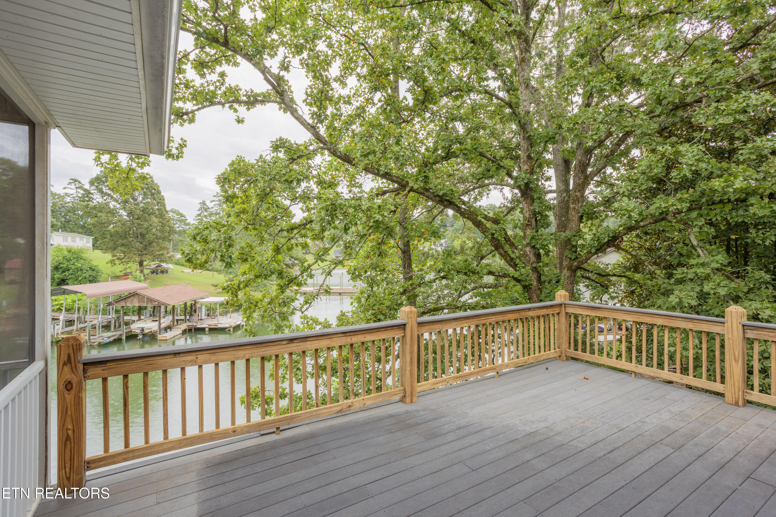 4193 Parris Drive Lenoir City TN 37772