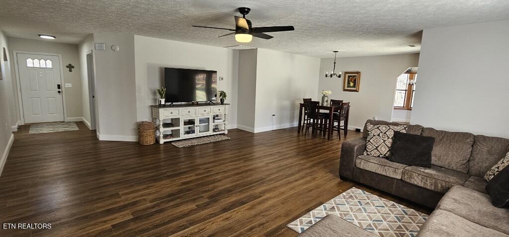 852 Eagle View Drive Kodak TN 37764