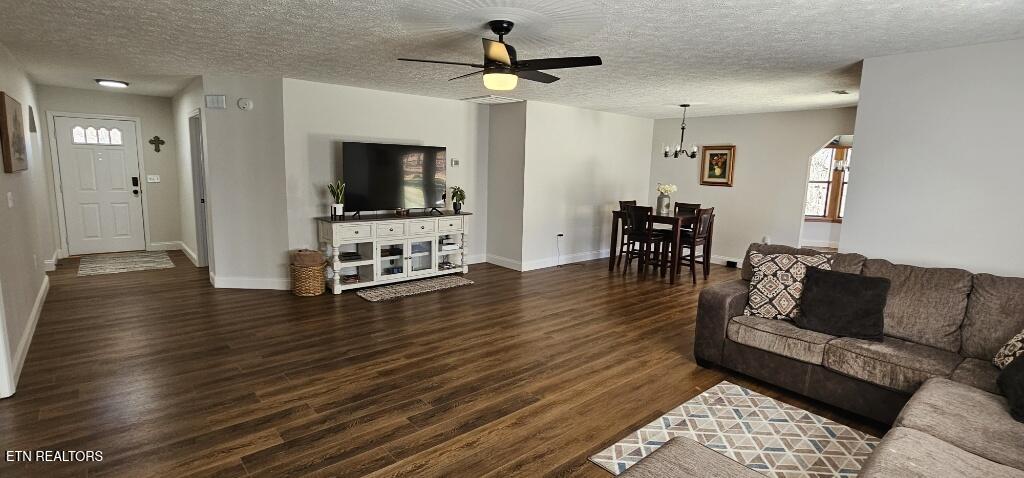852 Eagle View Drive Kodak TN 37764