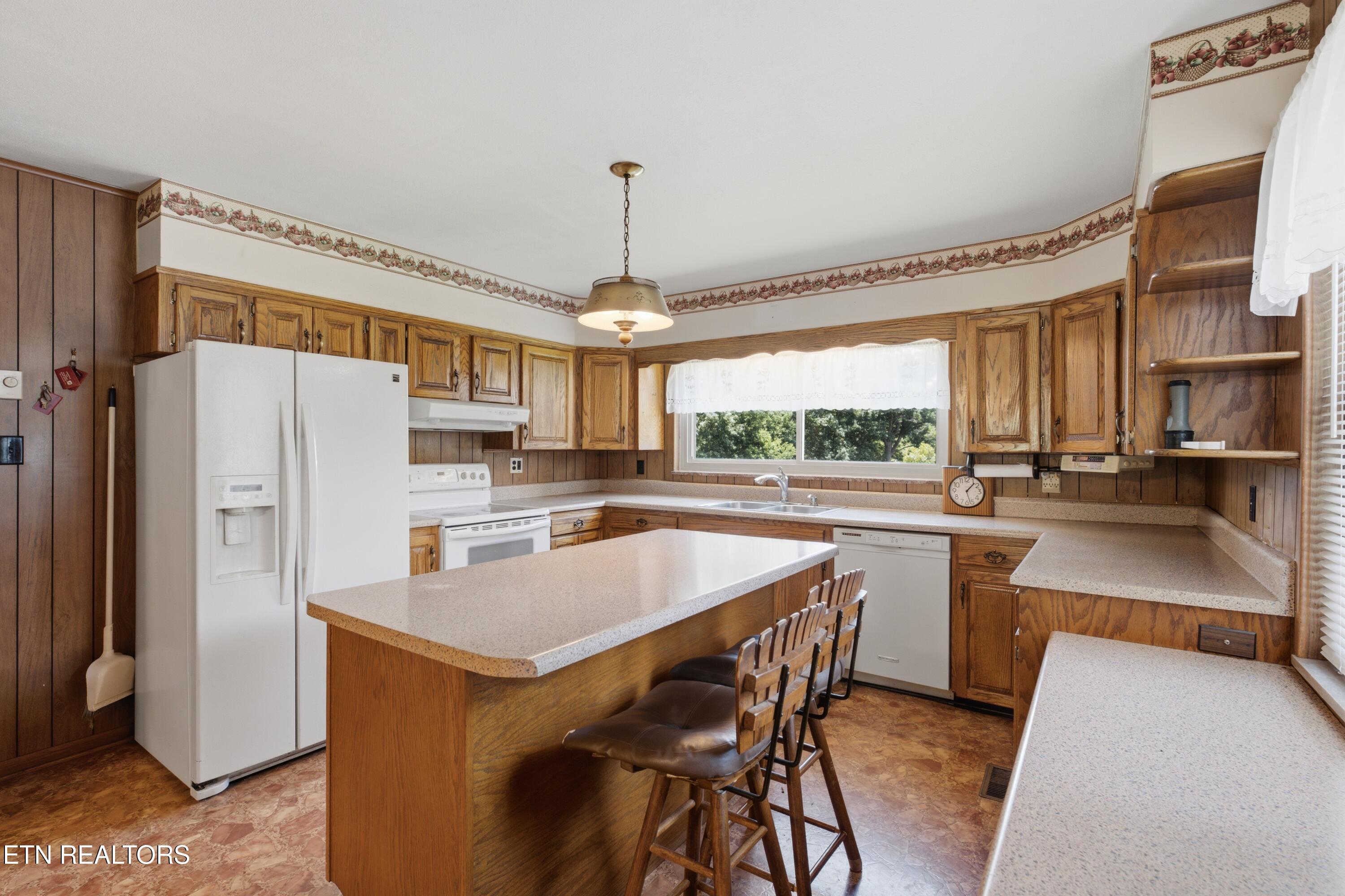 415 Woodland Drive Clinton TN 37716