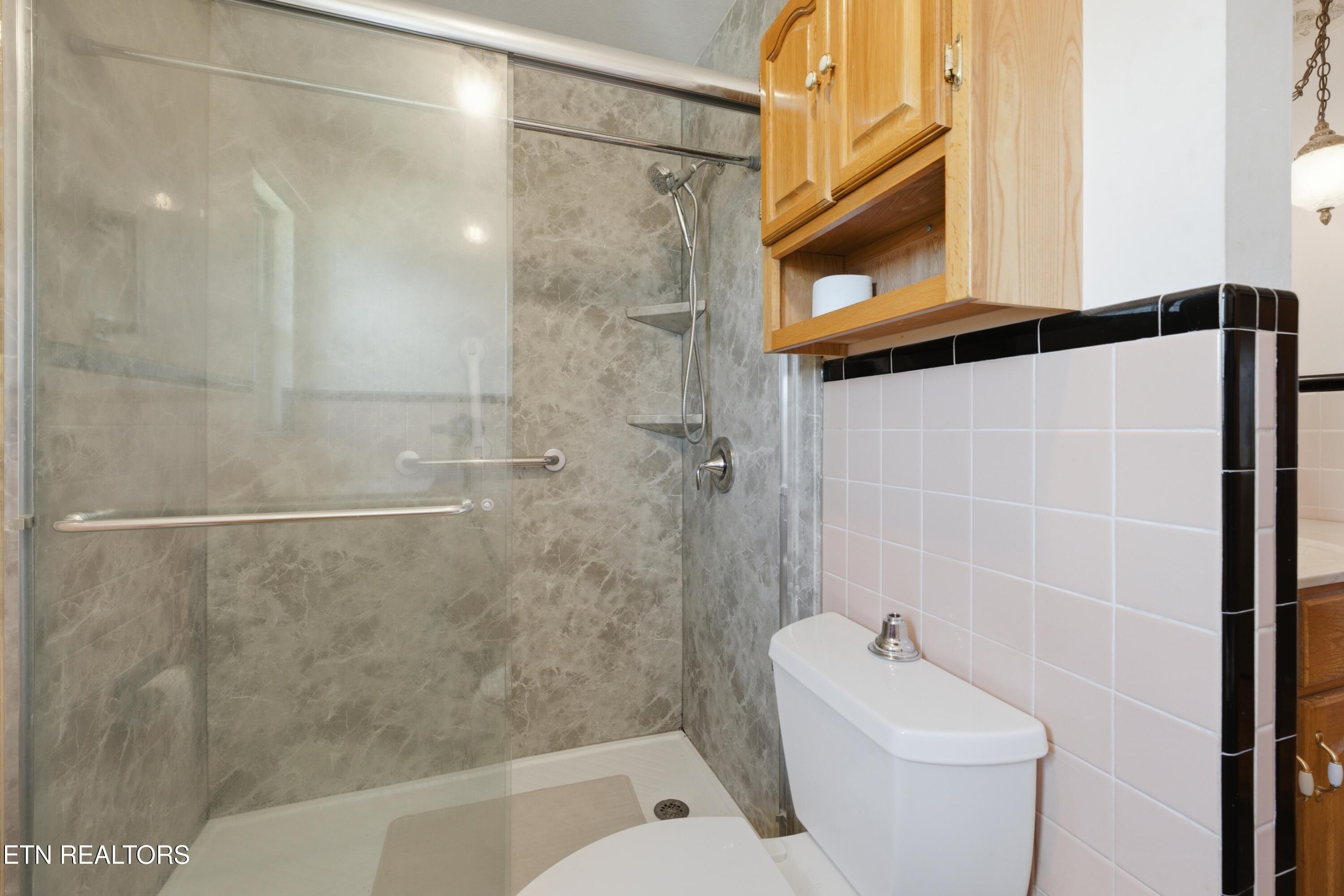 415 Woodland Drive Clinton TN 37716