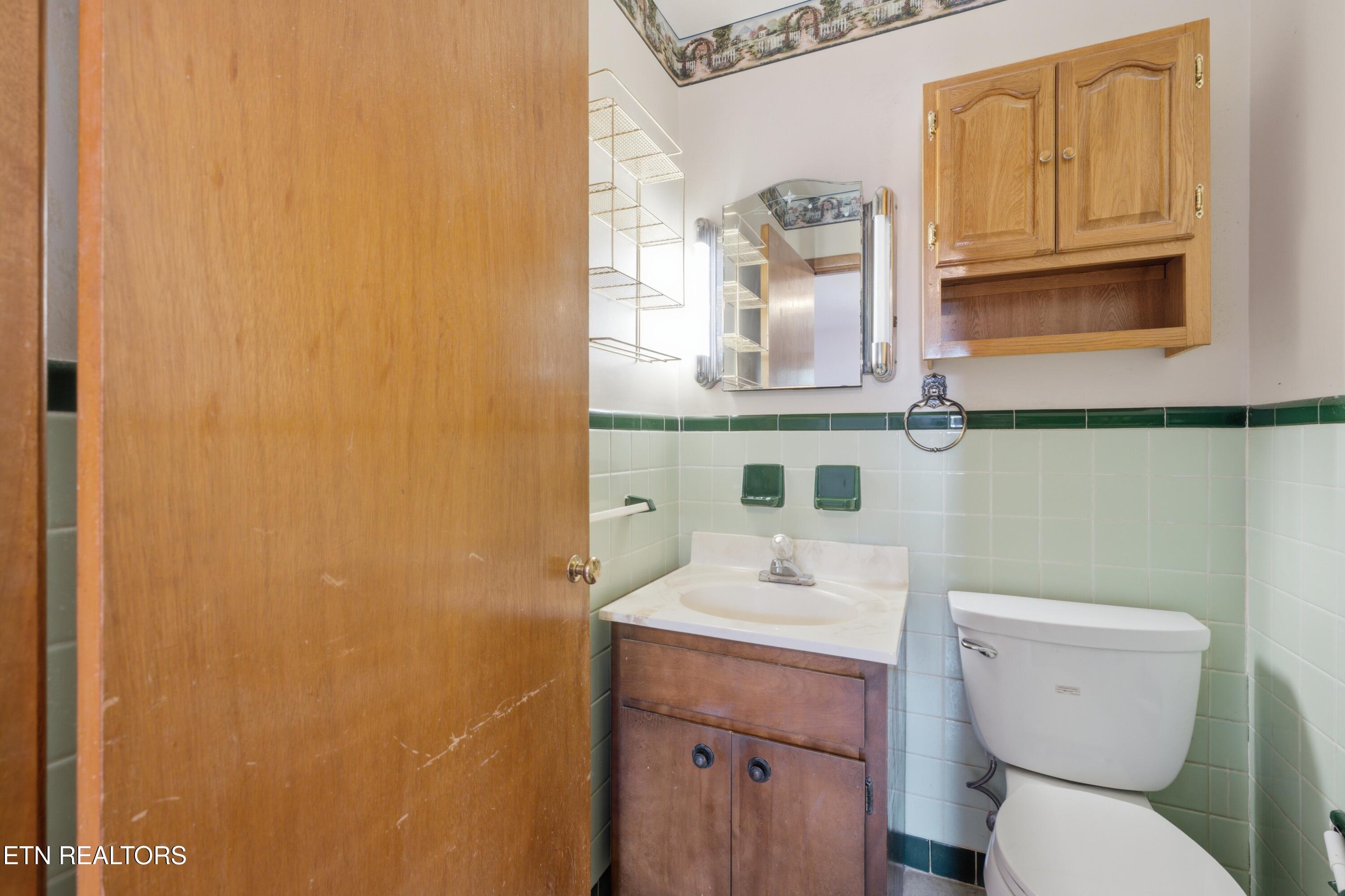 415 Woodland Drive Clinton TN 37716