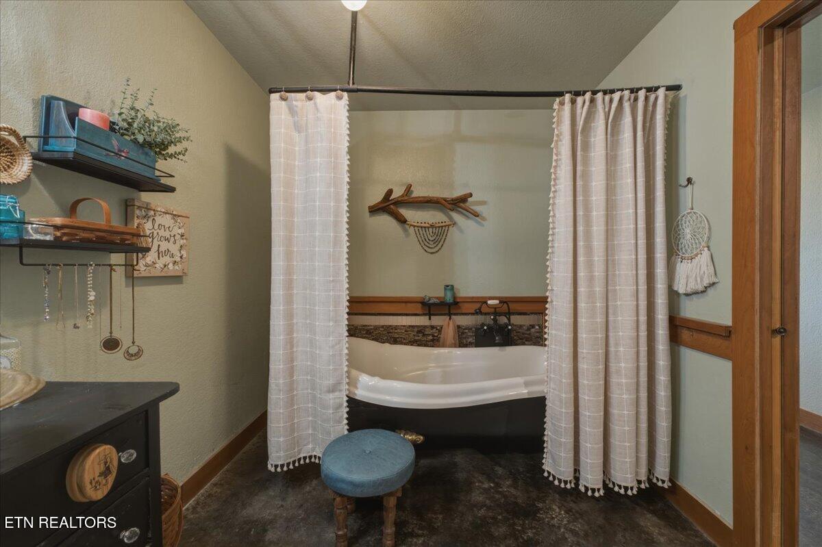 111 Eagle Ridge Road Kingston TN 37763