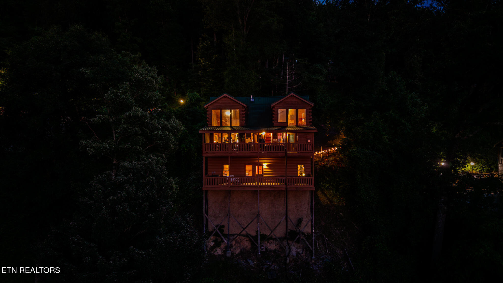 569 Forest Springs Drive Gatlinburg TN 37738