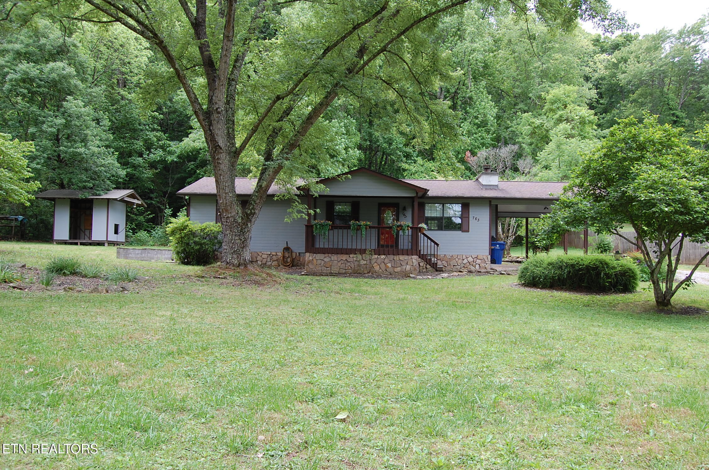 763 Blockhouse Valley Road Clinton TN 37716