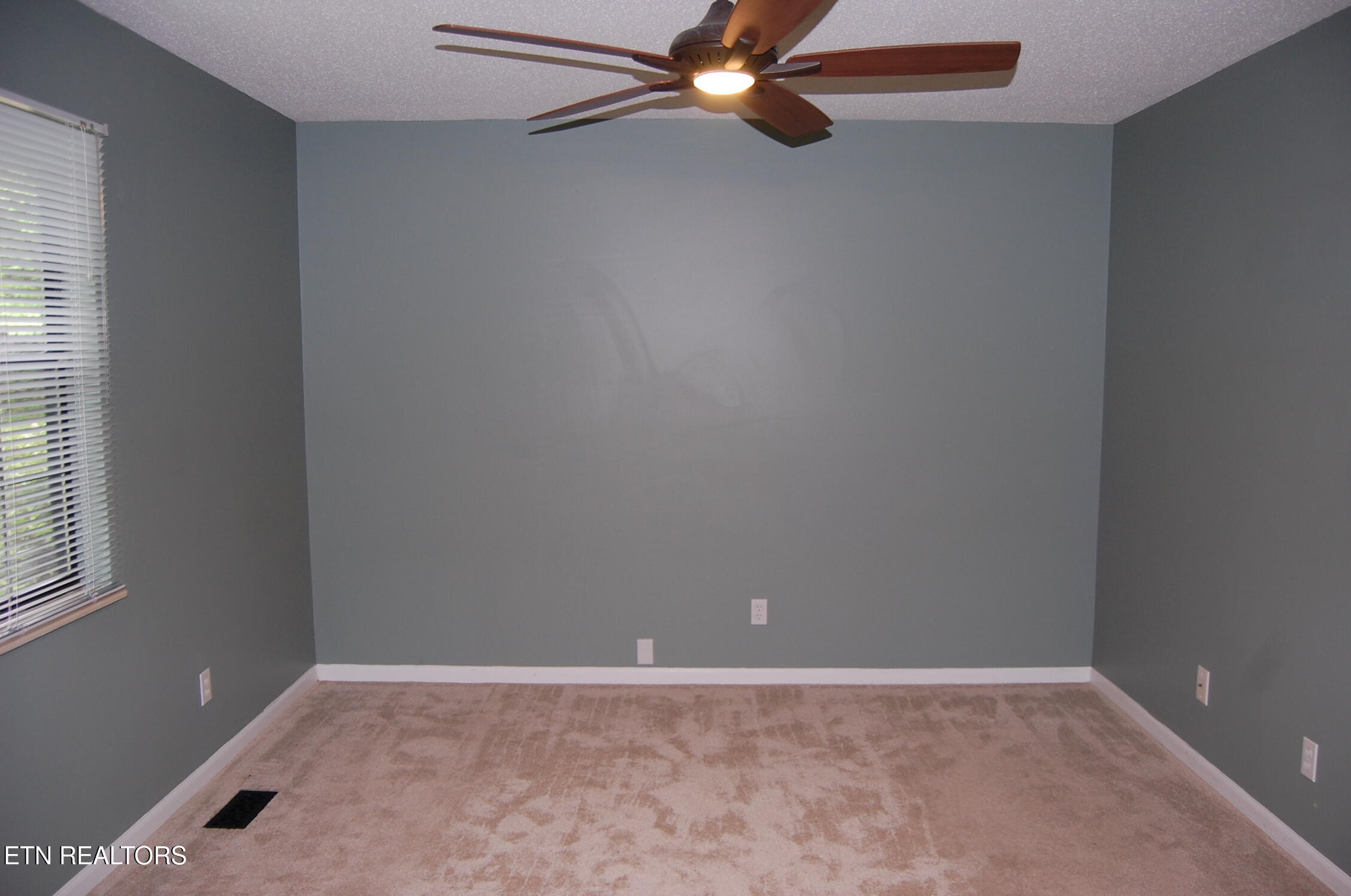 763 Blockhouse Valley Road Clinton TN 37716