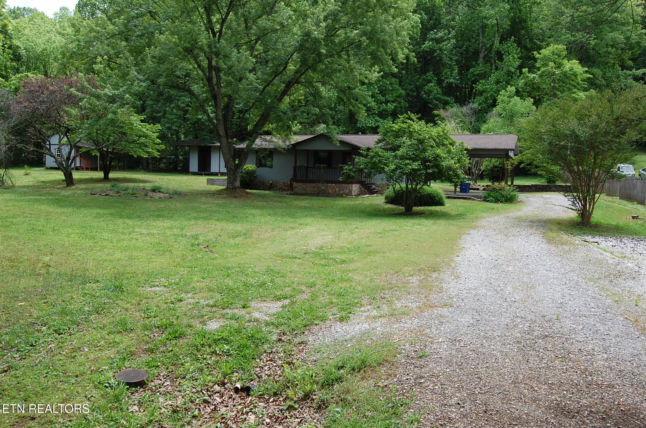 763 Blockhouse Valley Road Clinton TN 37716