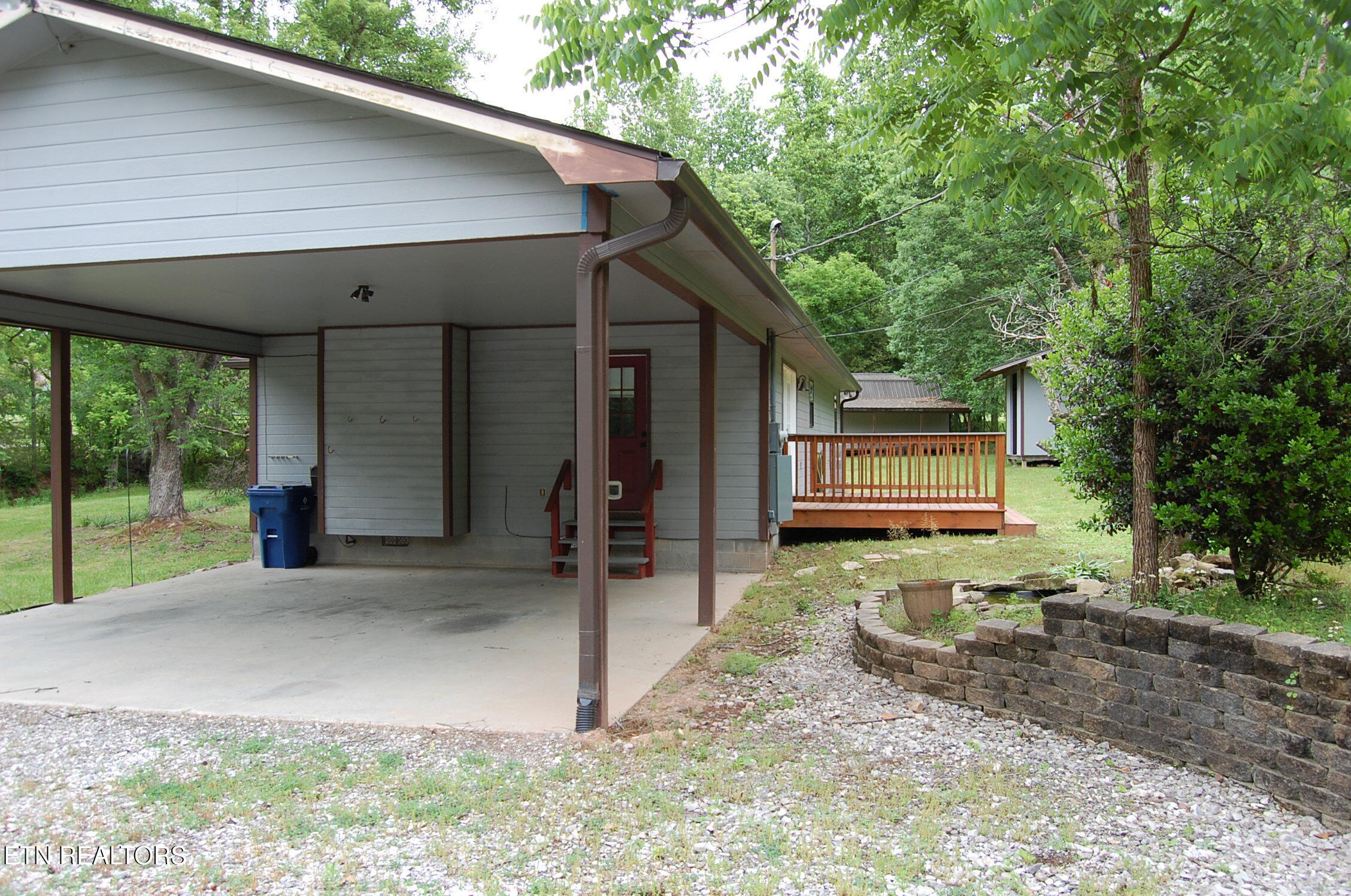 763 Blockhouse Valley Road Clinton TN 37716