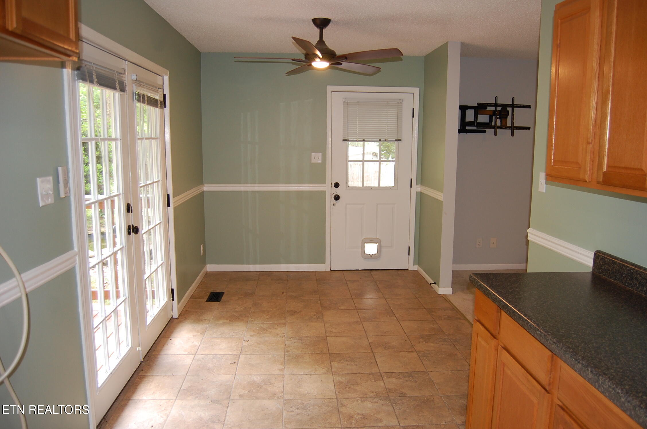 763 Blockhouse Valley Road Clinton TN 37716