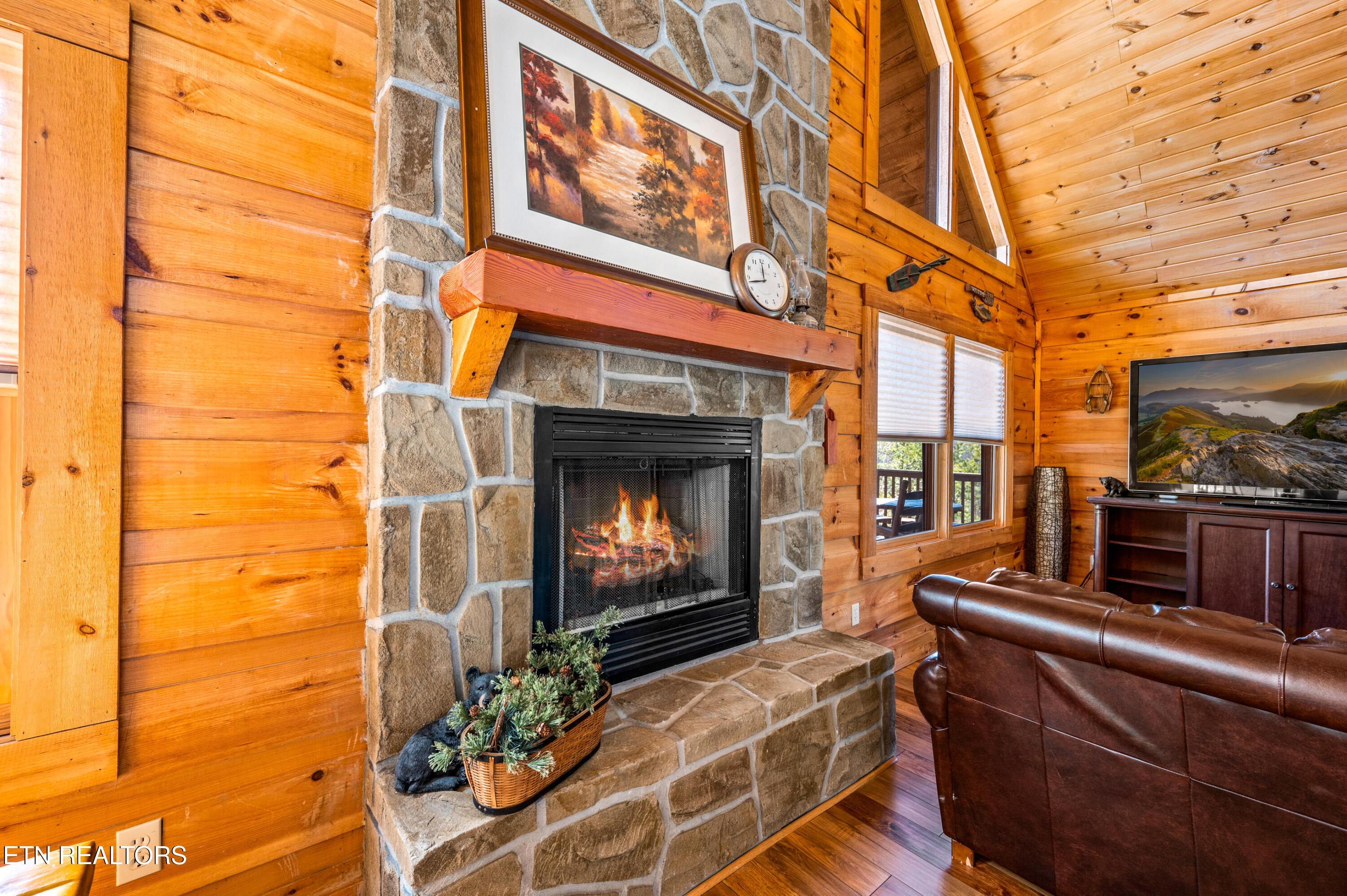 2644 Raccoon Hollow Way Sevierville TN 37862