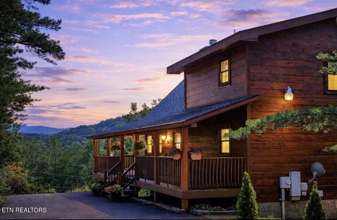 2644 Raccoon Hollow Way Sevierville TN 37862