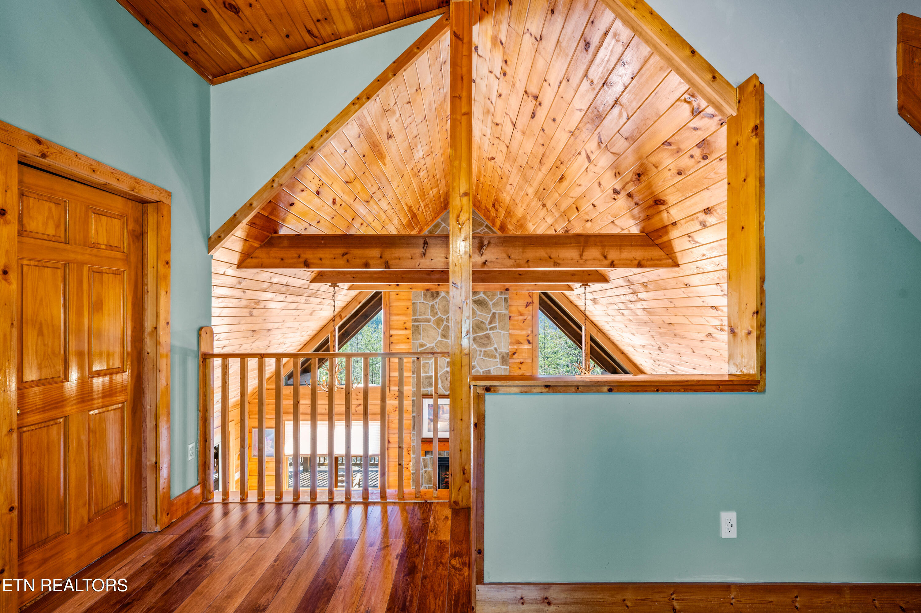 2644 Raccoon Hollow Way Sevierville TN 37862