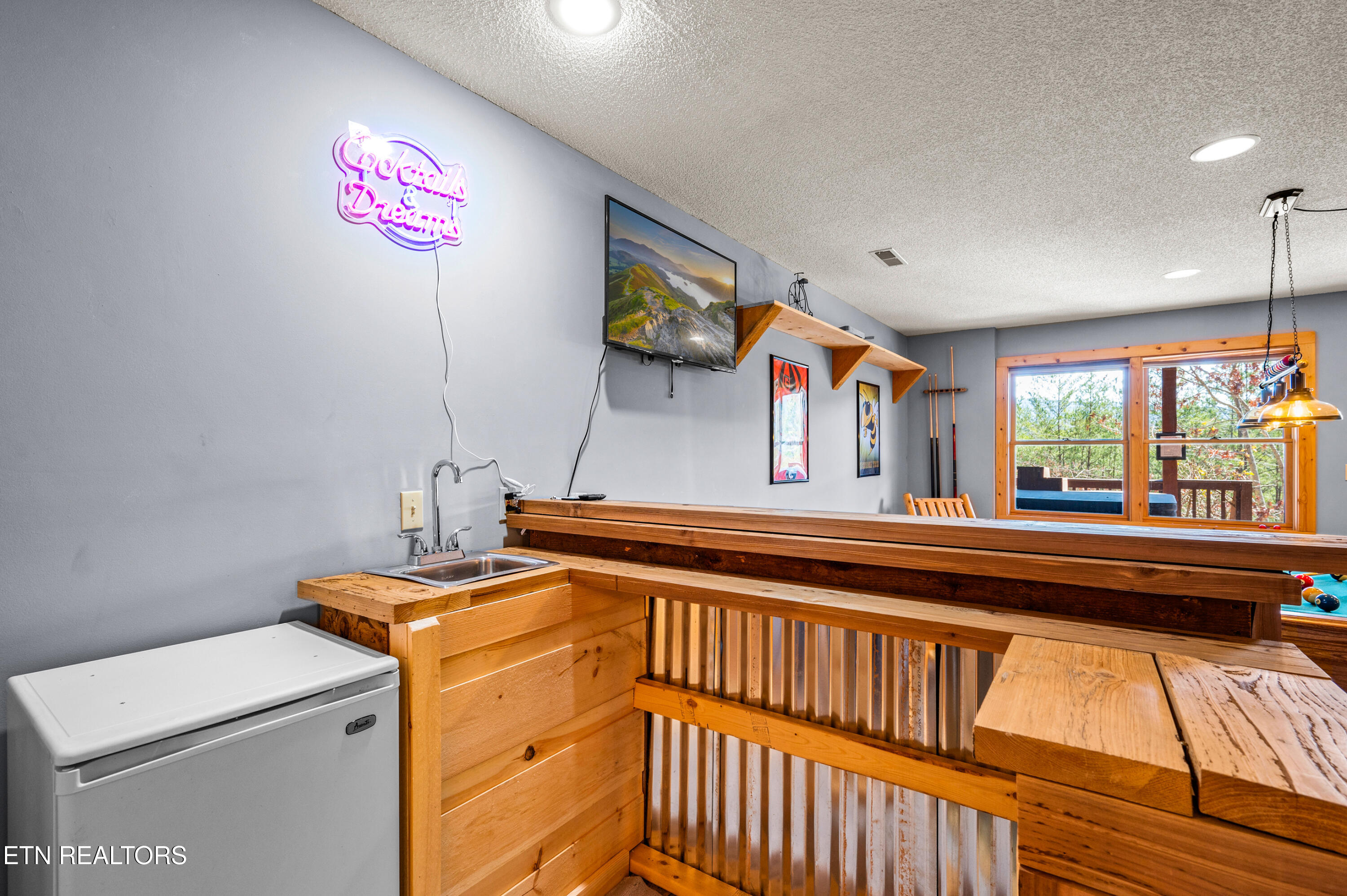 2644 Raccoon Hollow Way Sevierville TN 37862