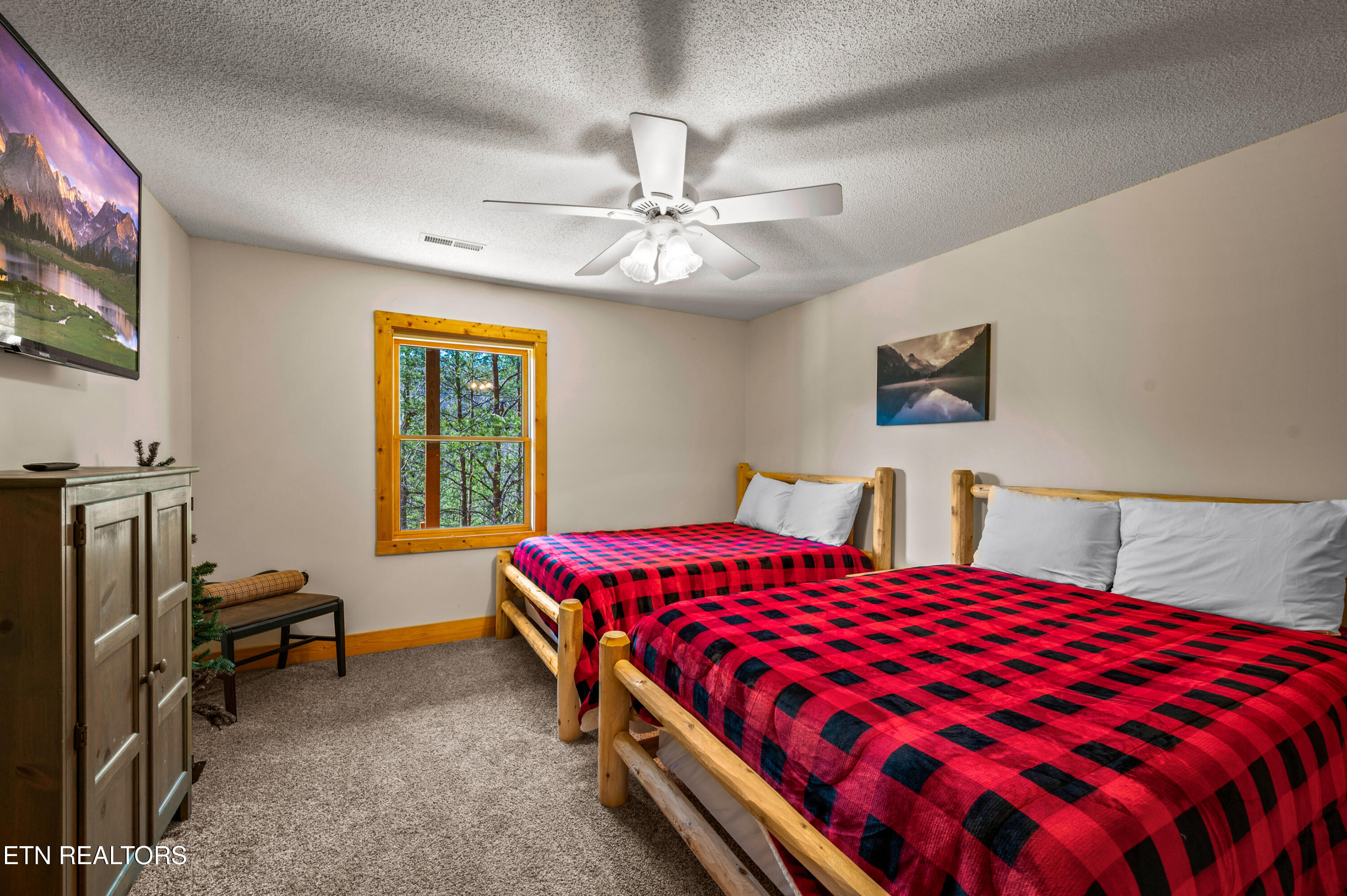 2644 Raccoon Hollow Way Sevierville TN 37862