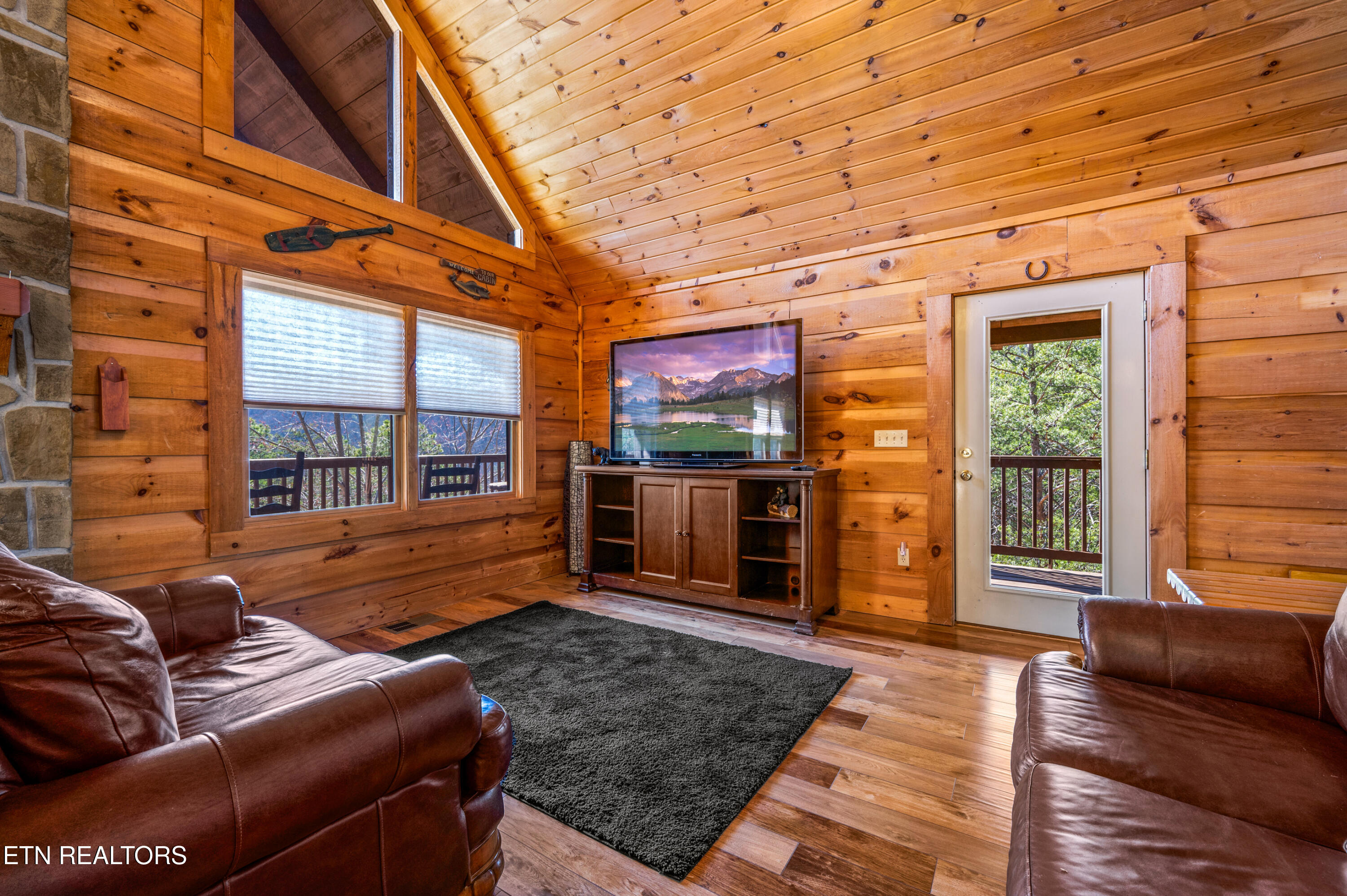 2644 Raccoon Hollow Way Sevierville TN 37862