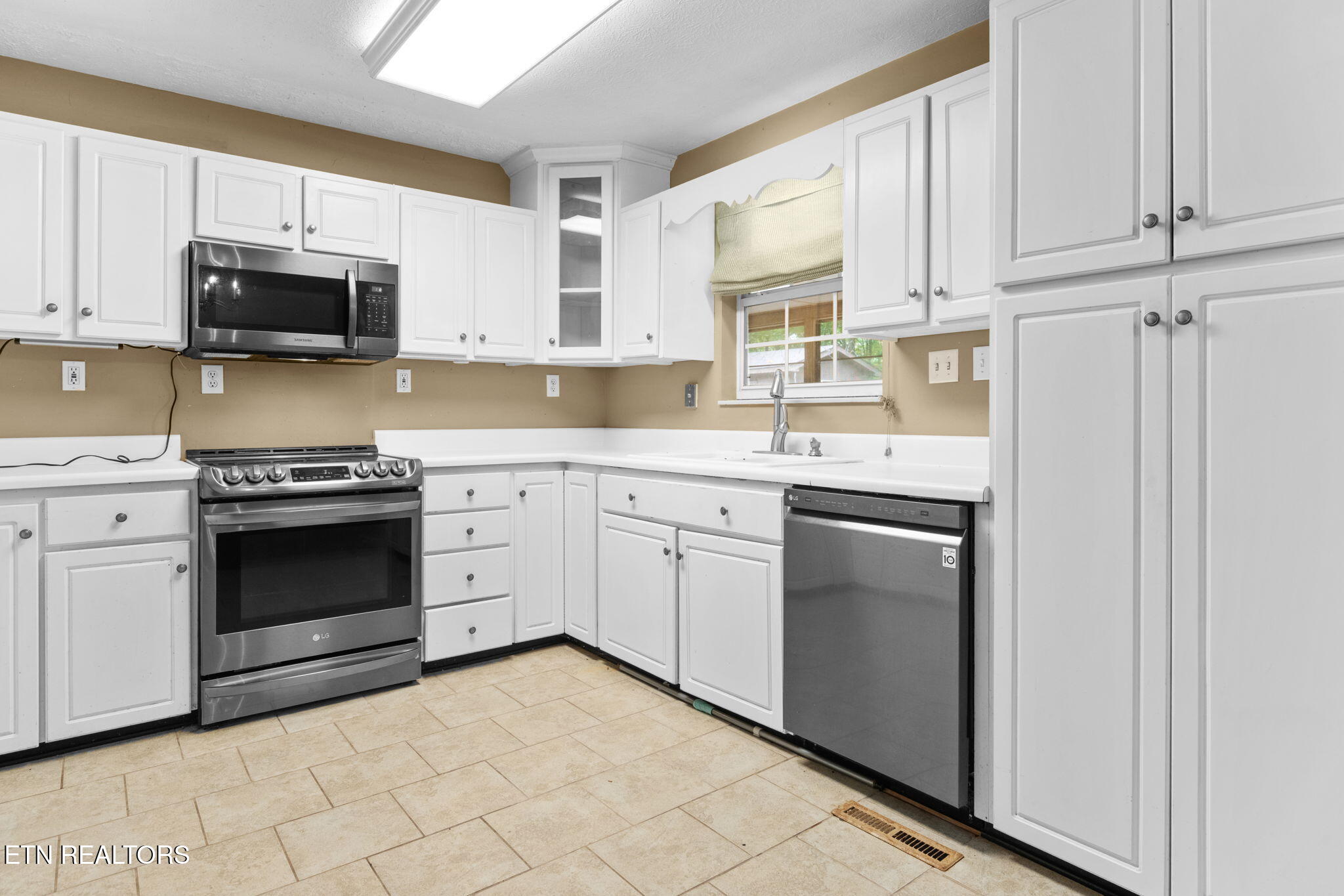109 Glenn Circle Powell TN 37849