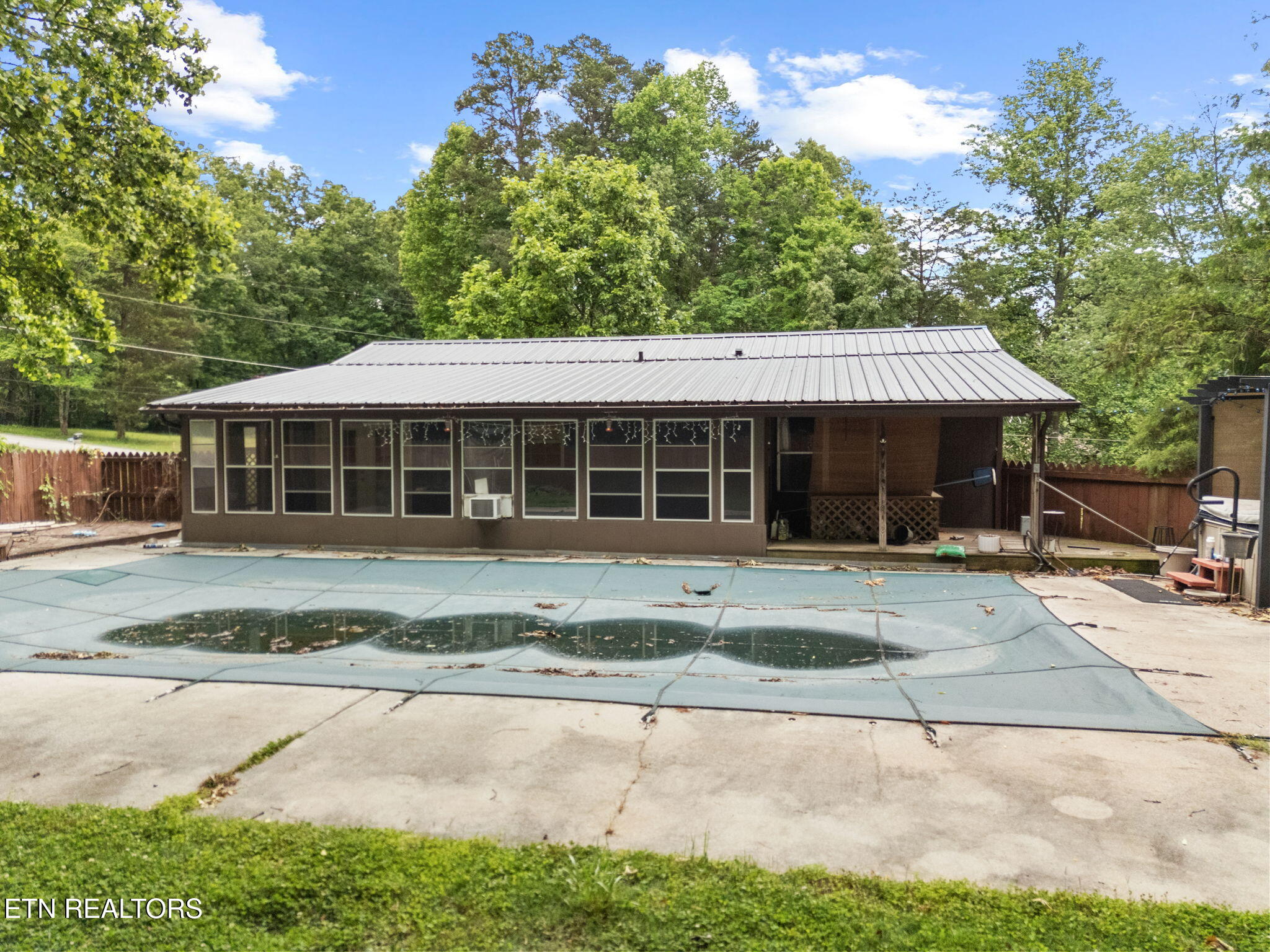 109 Glenn Circle Powell TN 37849