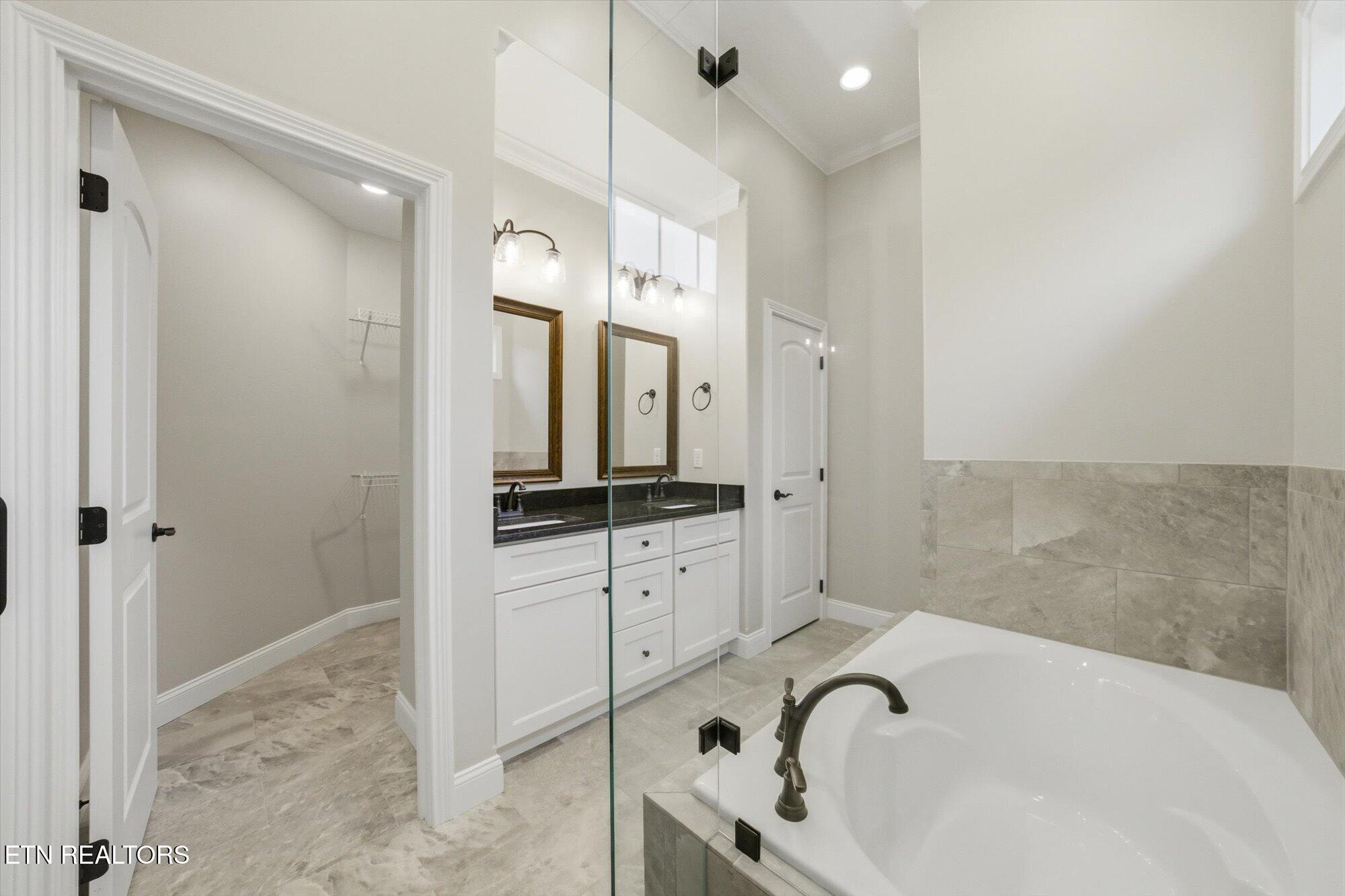 224 Lake View Point Englewood TN 37329