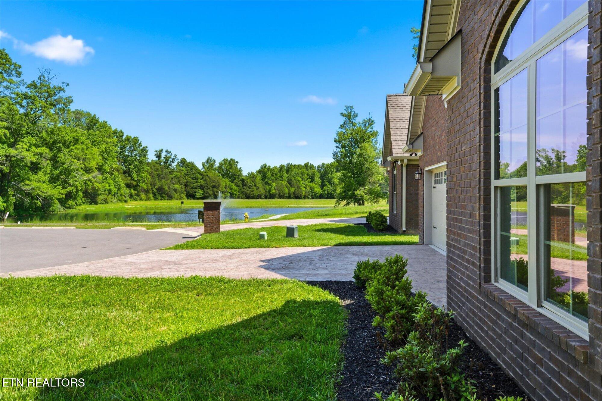 224 Lake View Point Englewood TN 37329