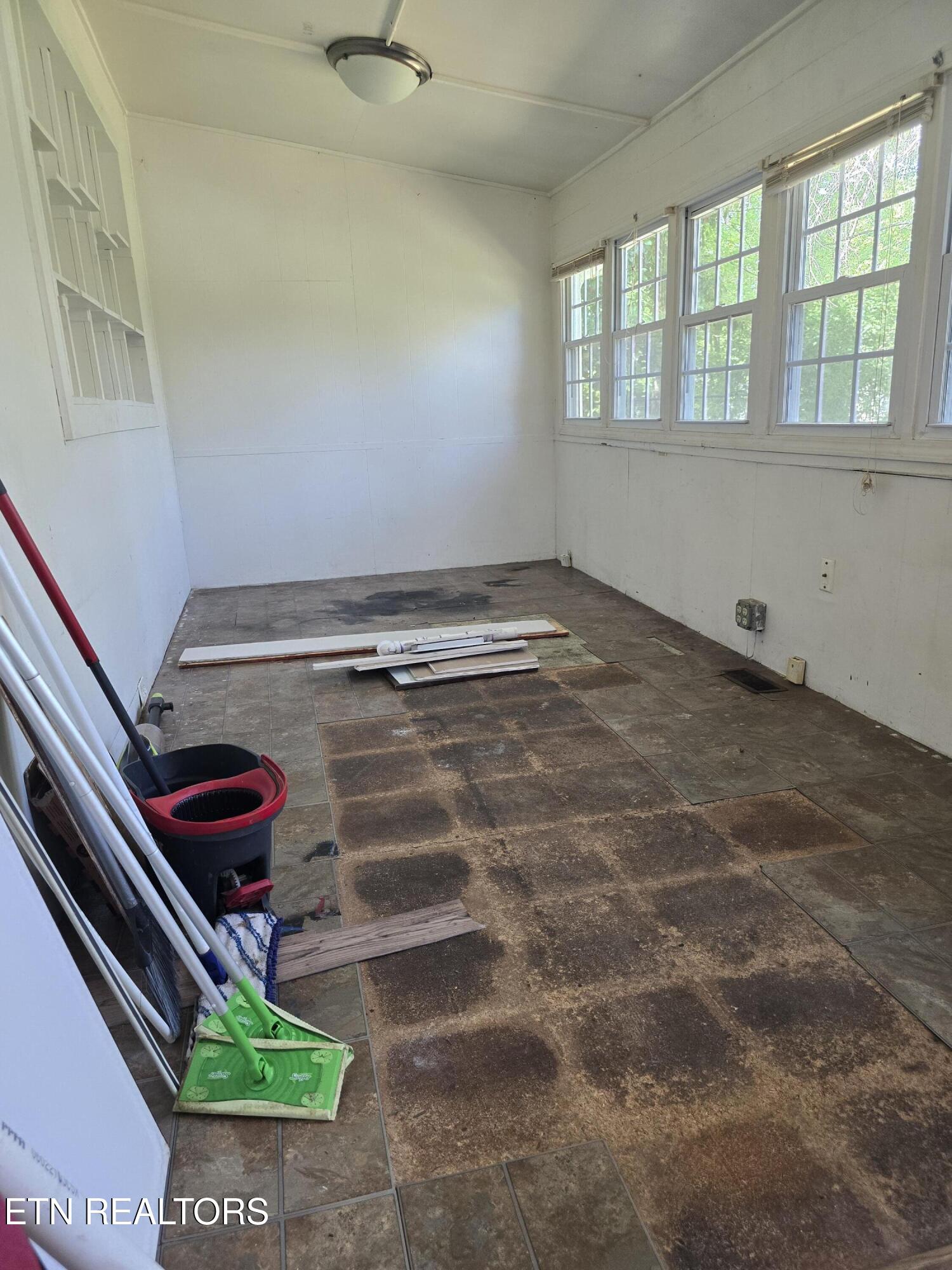 205 E Tennessee Avenue Oak Ridge TN 37830