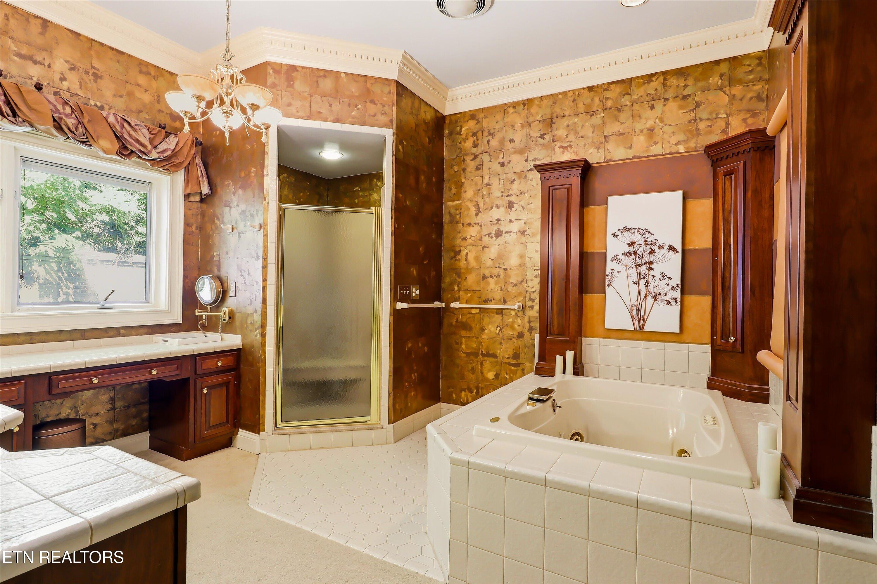 132 Amanda Drive Oak Ridge TN 37830