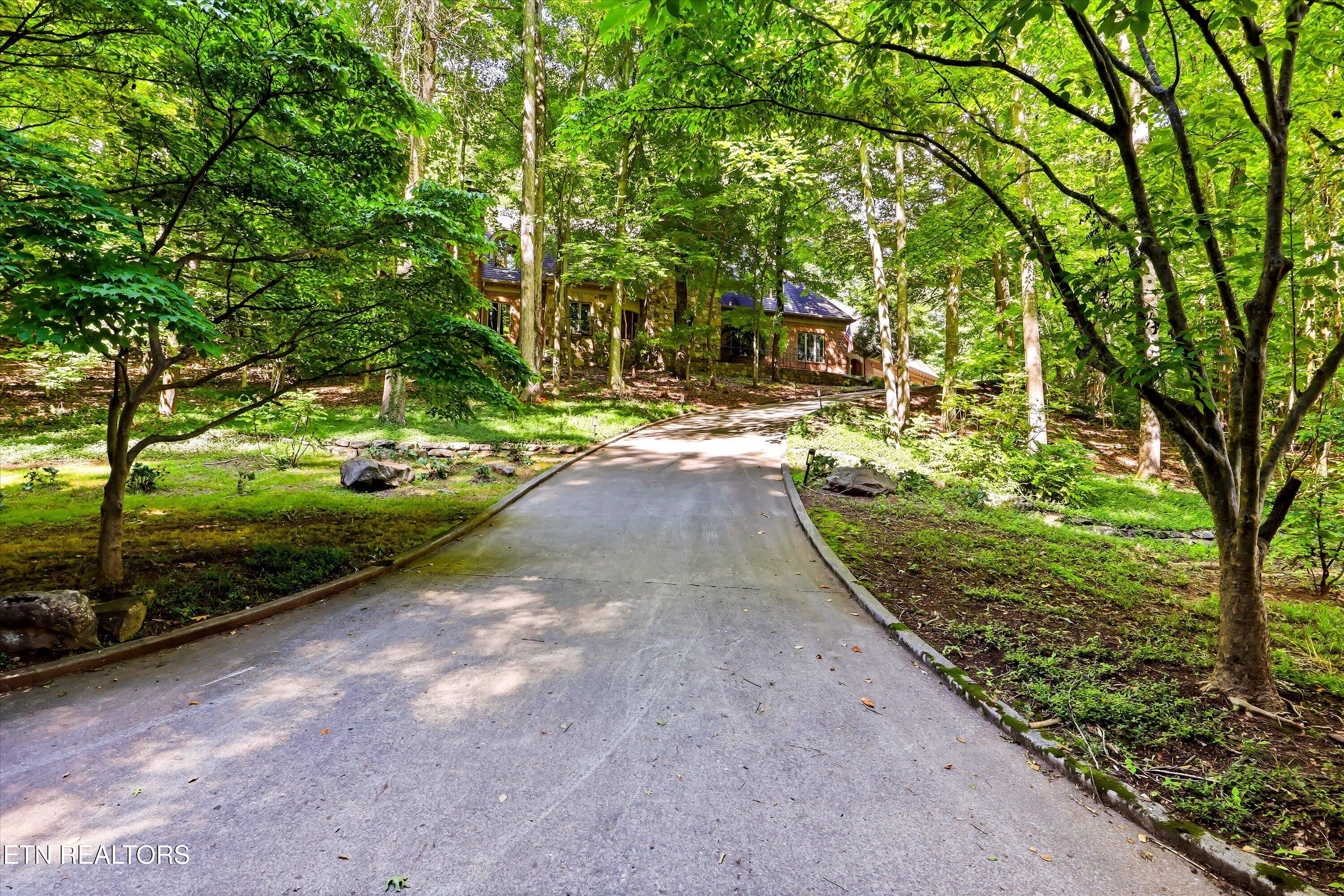 132 Amanda Drive Oak Ridge TN 37830