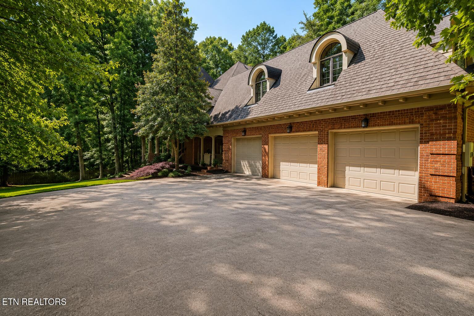 132 Amanda Drive Oak Ridge TN 37830
