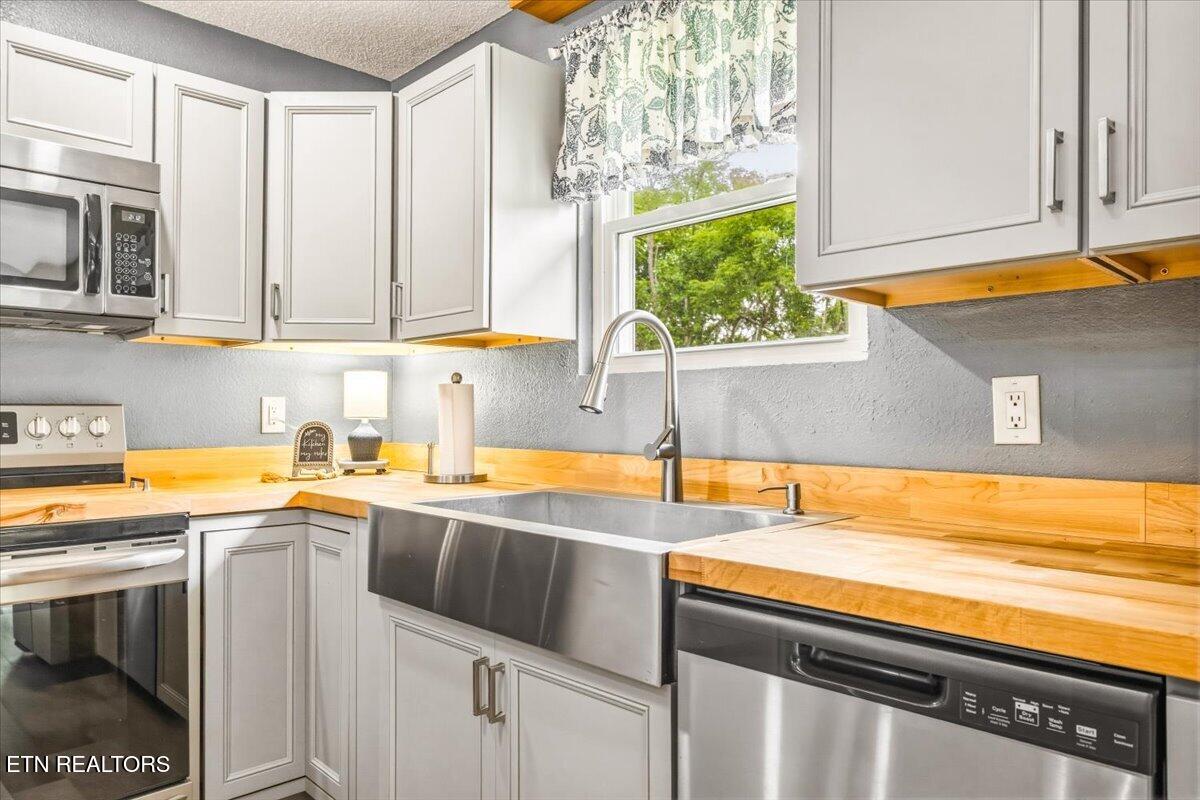 168 Lakemont Lane Caryville TN 37714