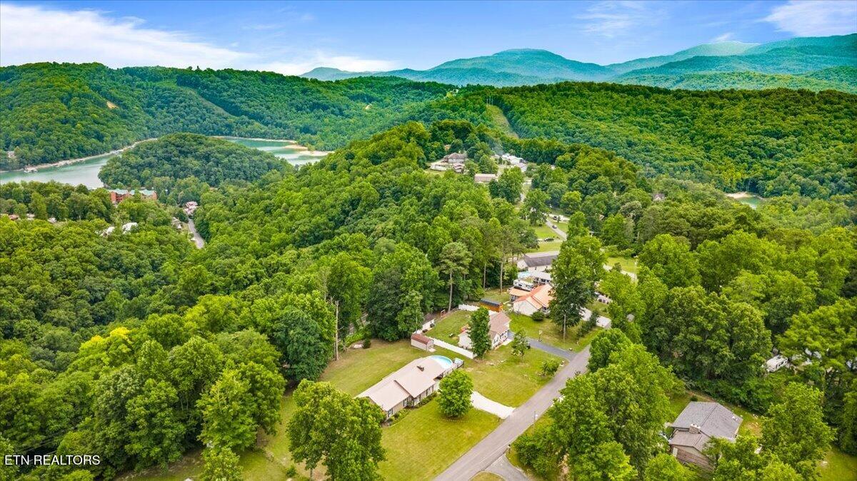 168 Lakemont Lane Caryville TN 37714