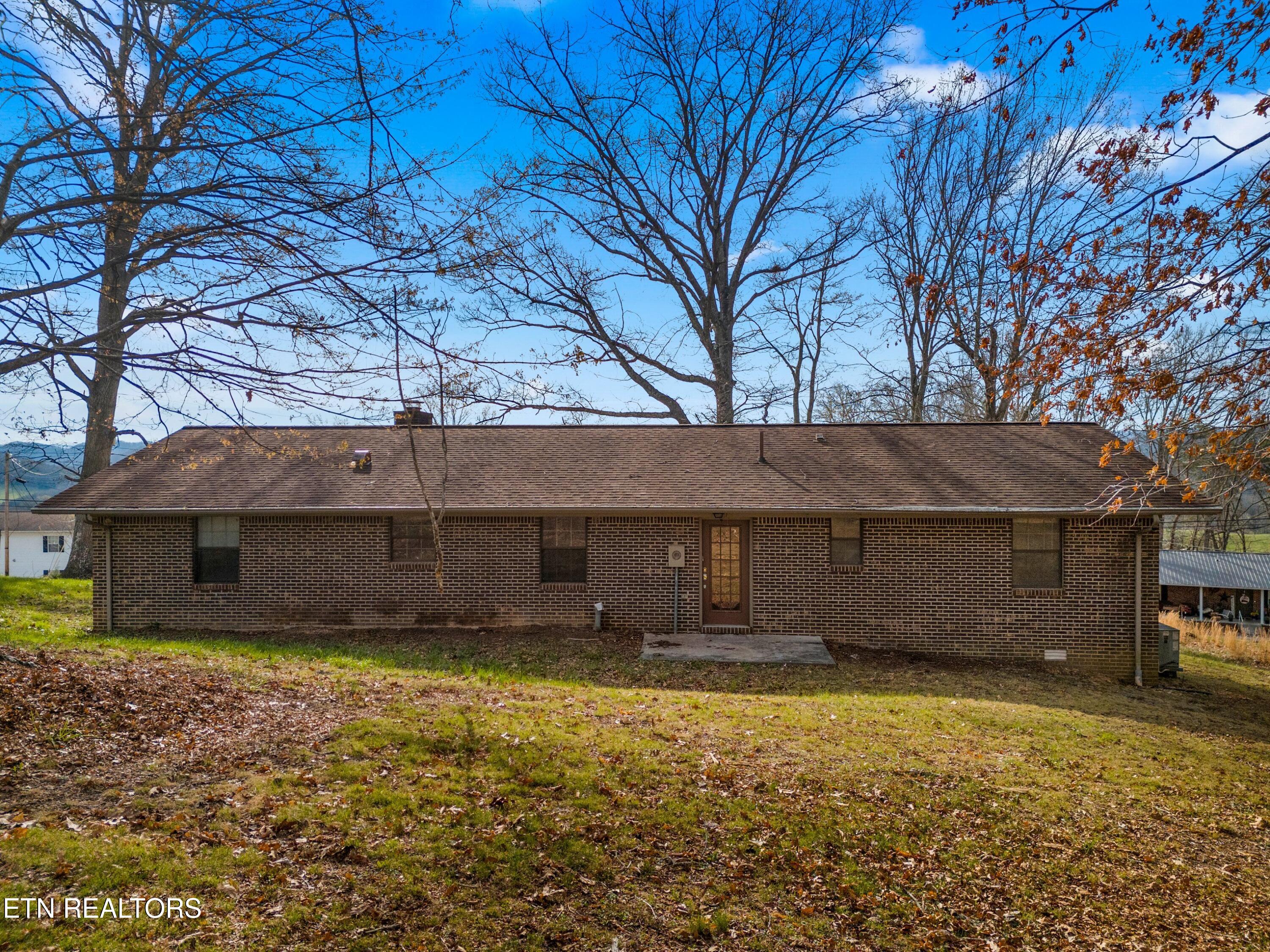 145 Kelli Lane Tazewell TN 37879