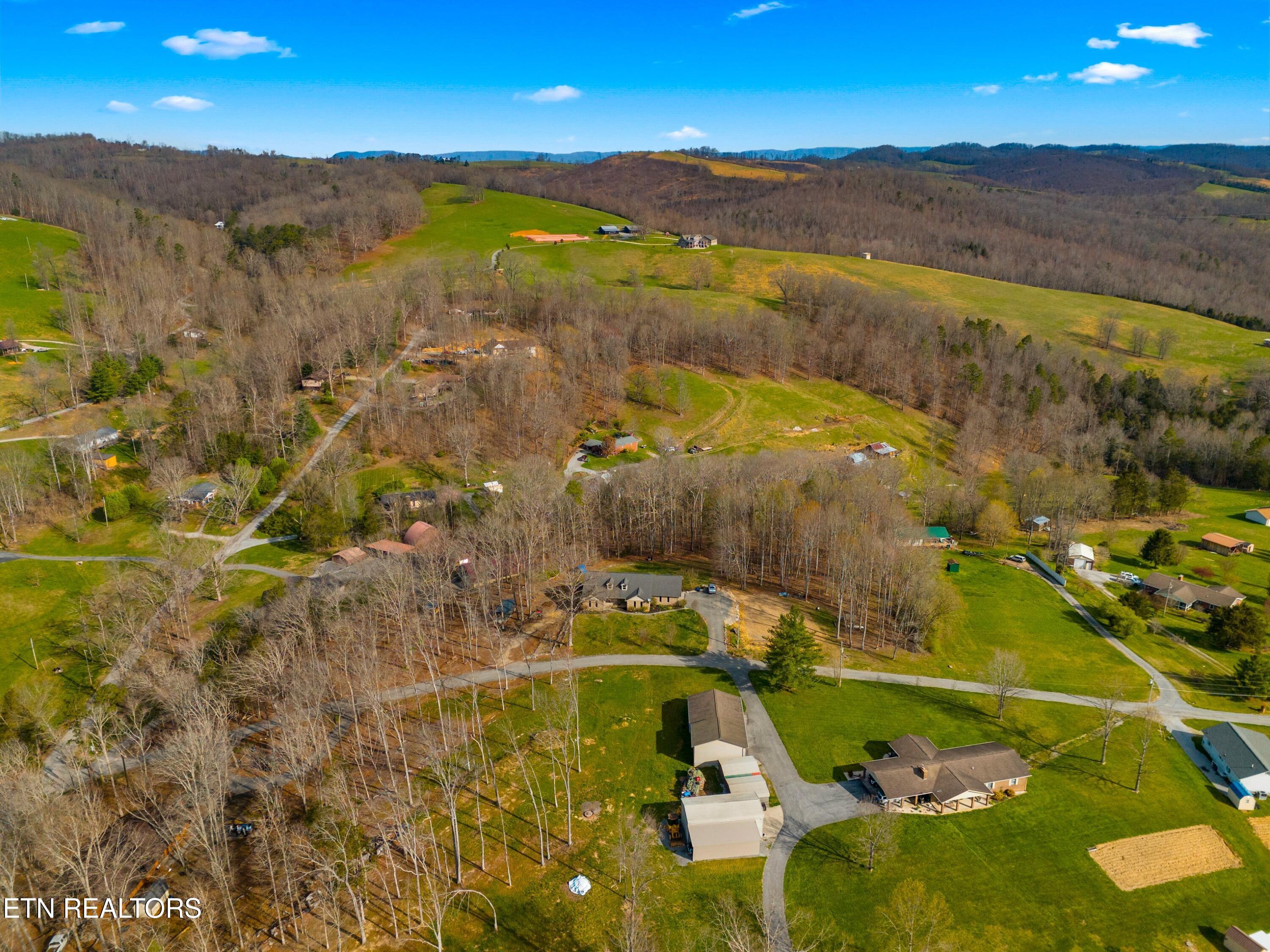 145 Kelli Lane Tazewell TN 37879
