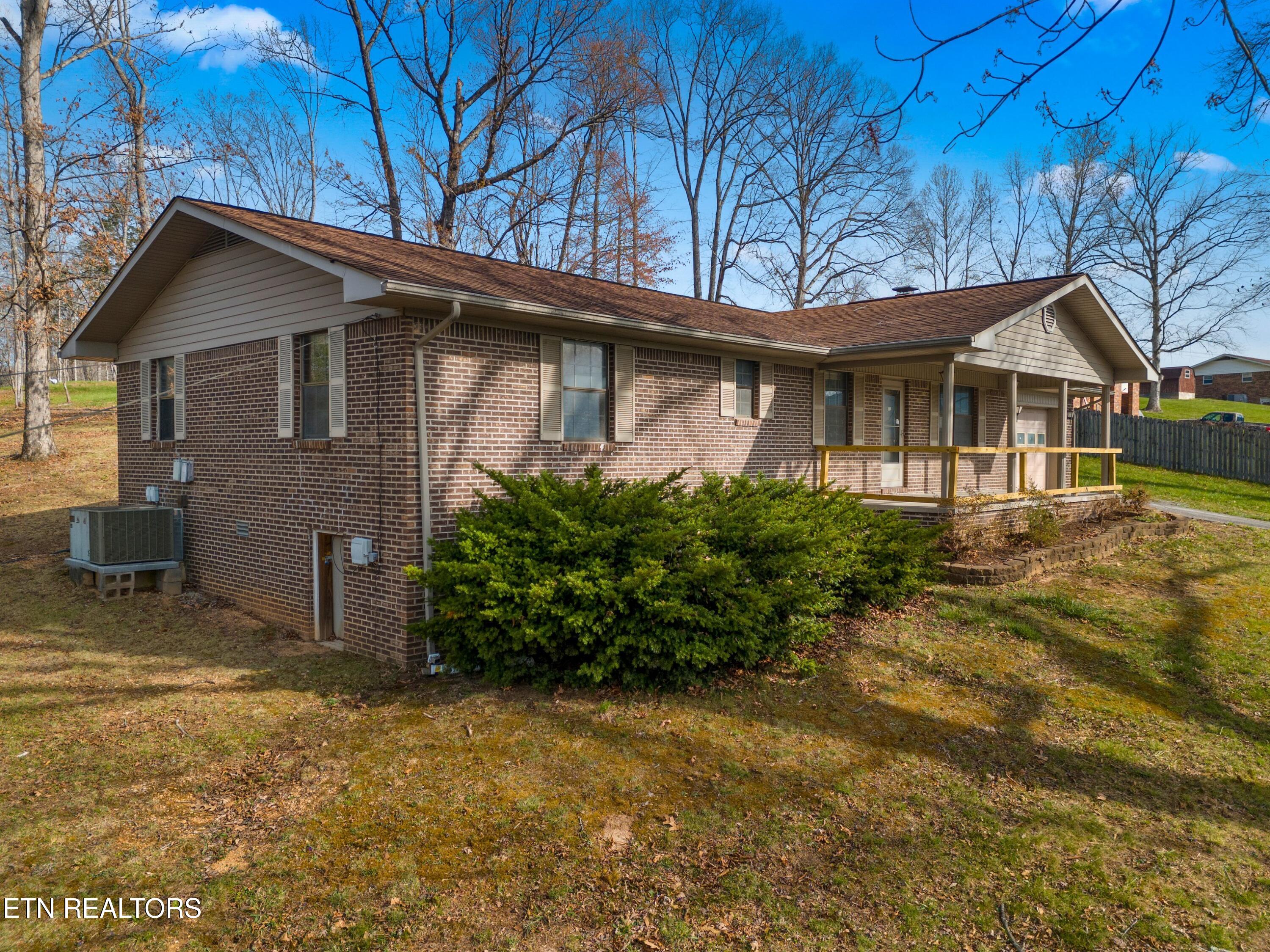 145 Kelli Lane Tazewell TN 37879