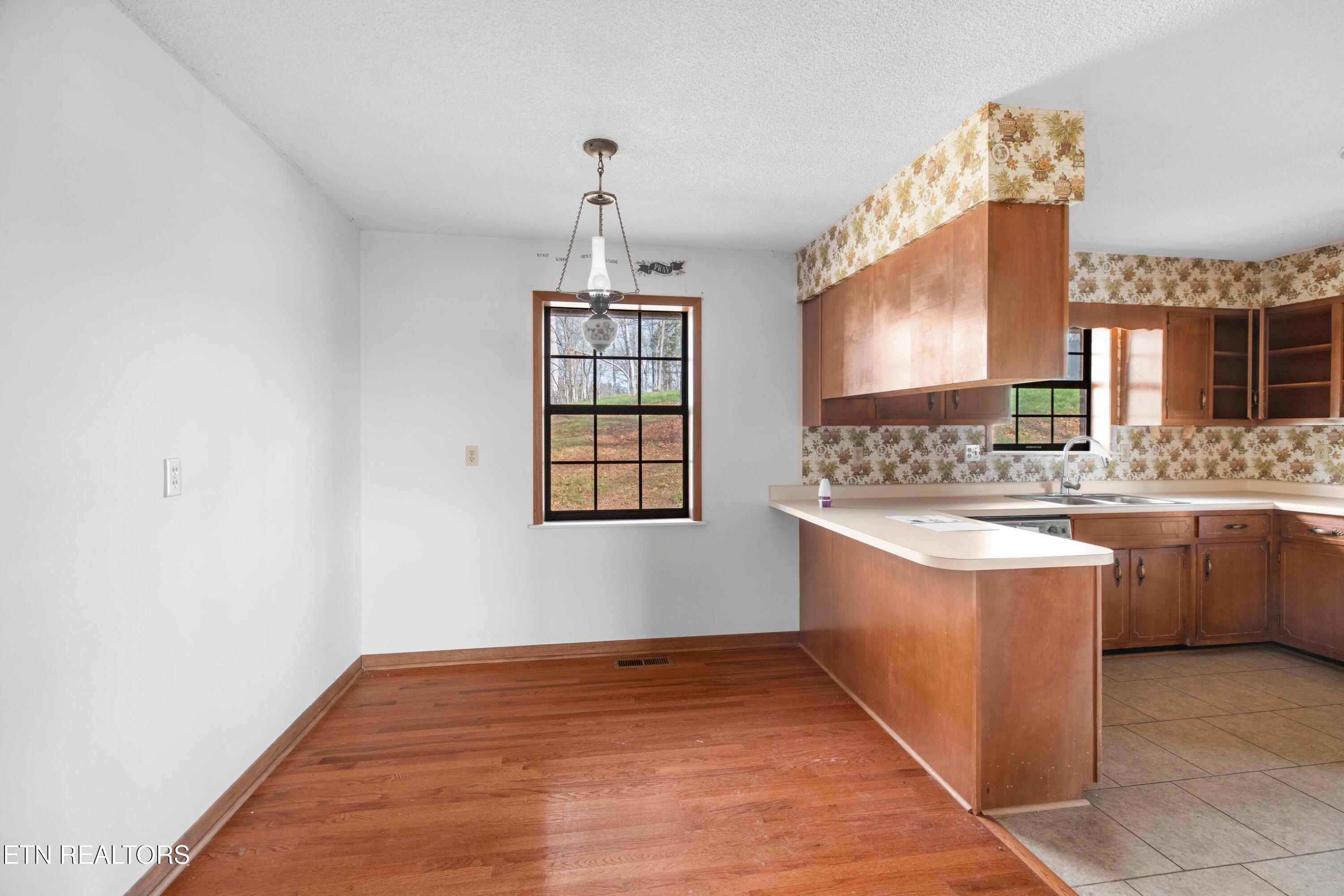 145 Kelli Lane Tazewell TN 37879