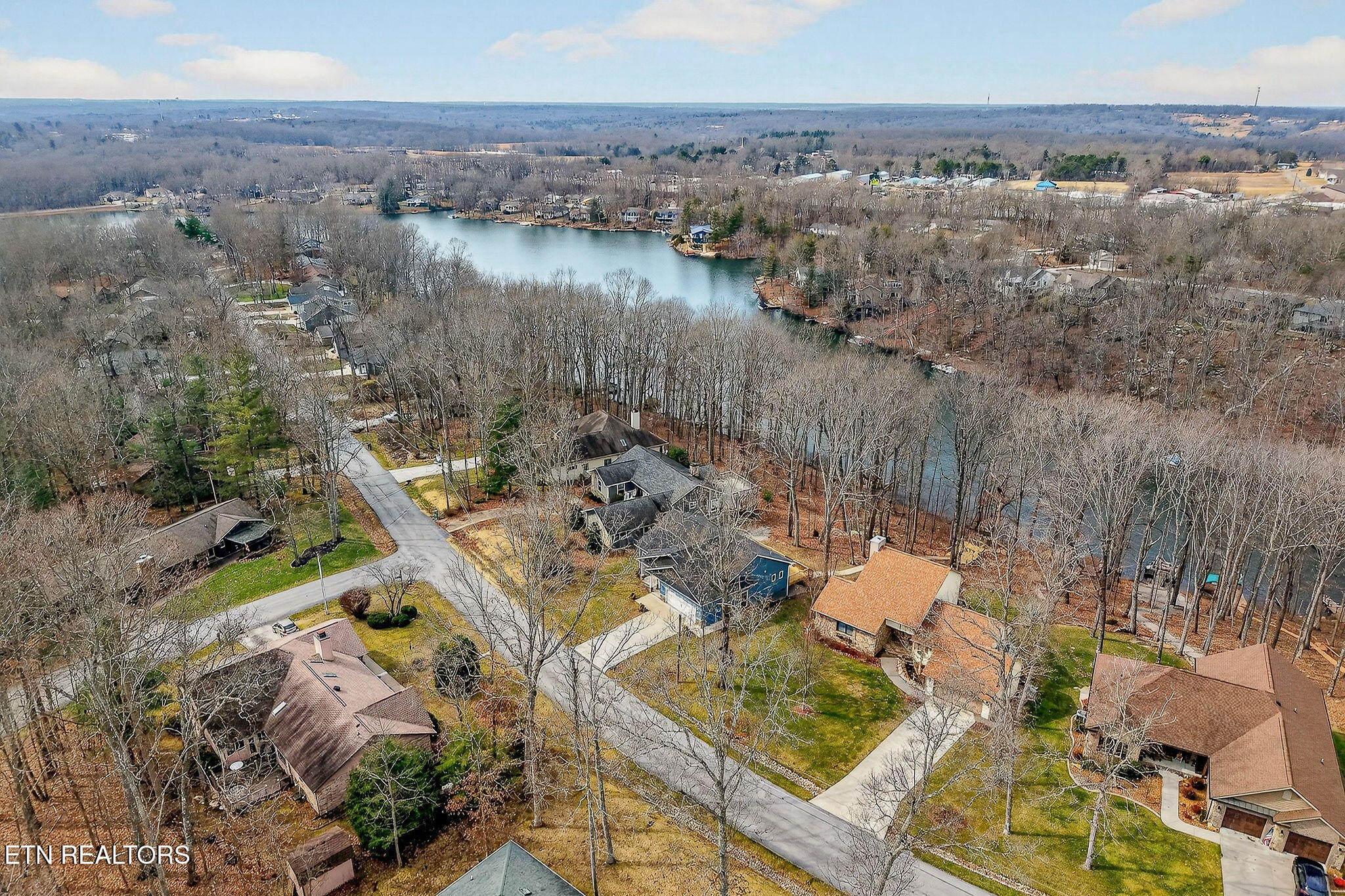 204 Lakeside Drive Crossville TN 38558